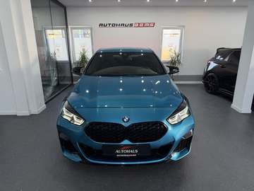 2 M235 i xDrive*NAVI*LED*H-UP*HK*KEY*SCHALE*