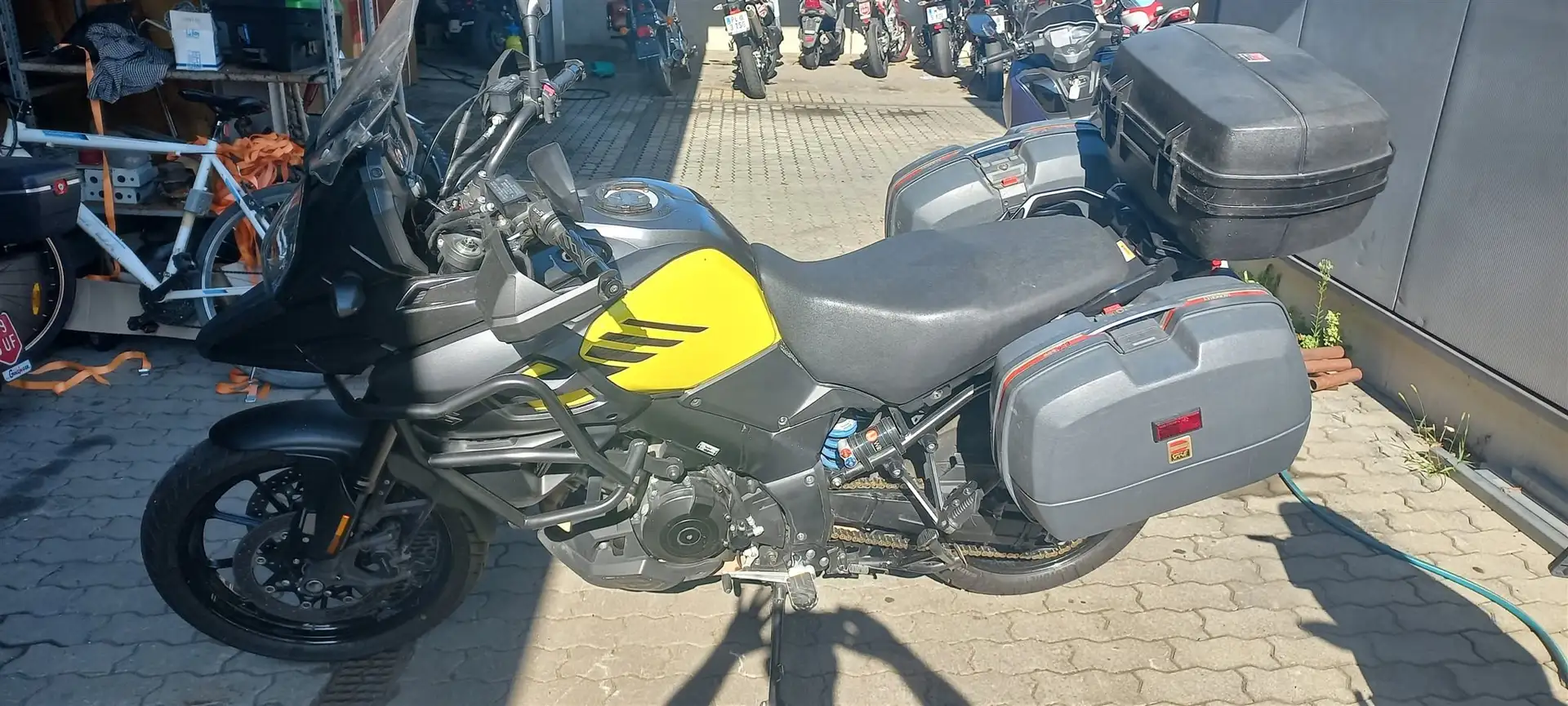 Suzuki V-Strom 1000 Galben - 1