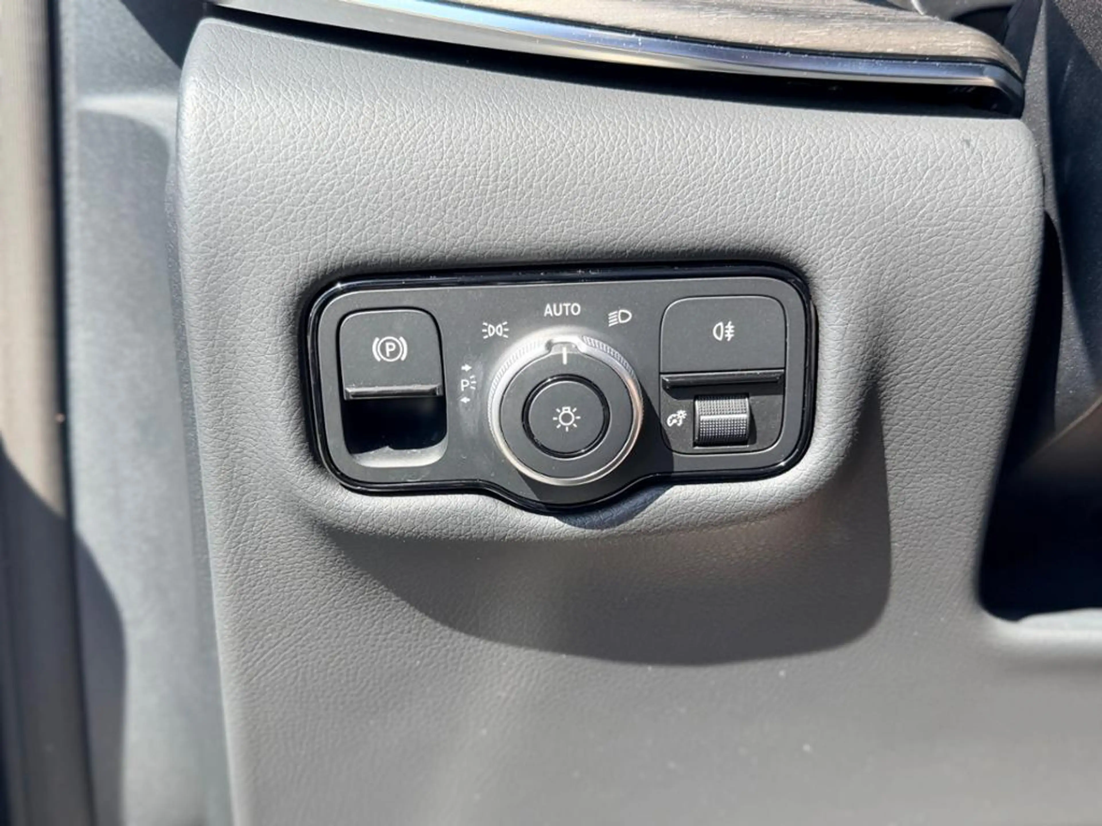 Mercedes-Benz EQV 300 MOPF 7SITZER KLIMA BURMESTER 360° BURM — photo 13
