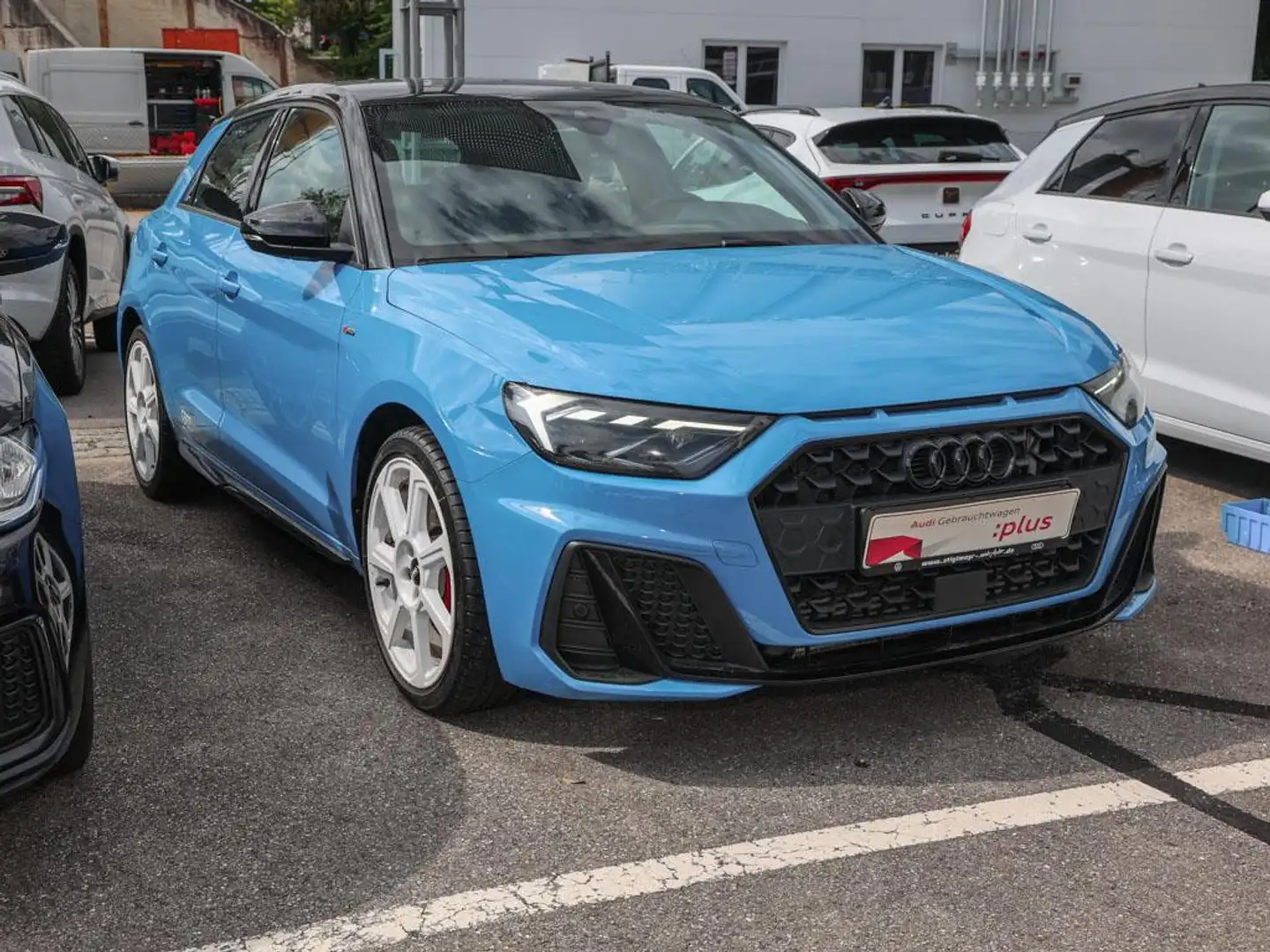 Audi A1 Sportback S-line edition one 2.0TFSI LED+NAVI Bleu - 1