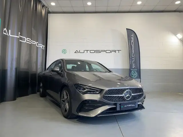 Mercedes-Benz CLA 200 CLA 200 Automatic Premium