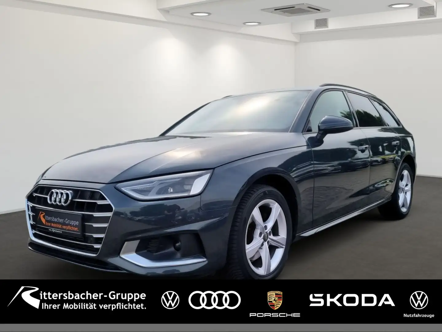 Audi A4 35 TFSI advanced Šedá - 1