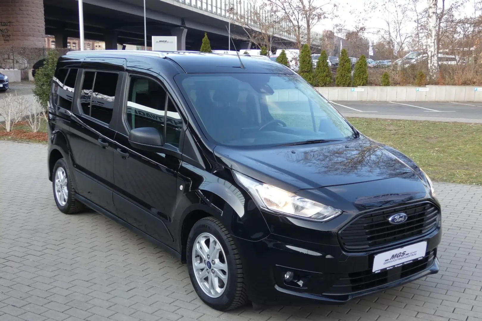 Ford Grand Tourneo Connect 1.5 'Trend' #NAVI #TEMP #PDC #DAB Siyah - 2