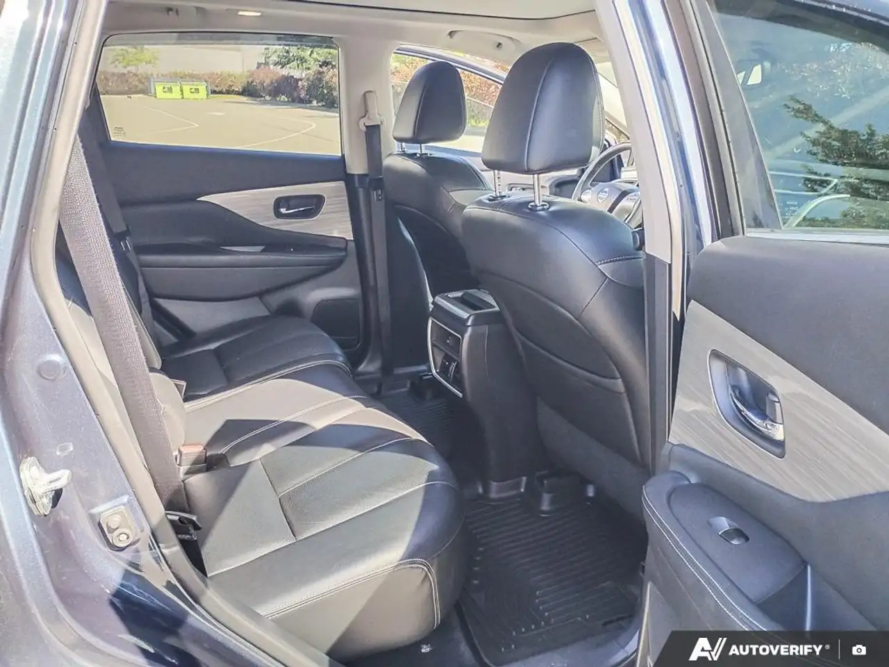 Nissan Murano снимка Nissan Murano