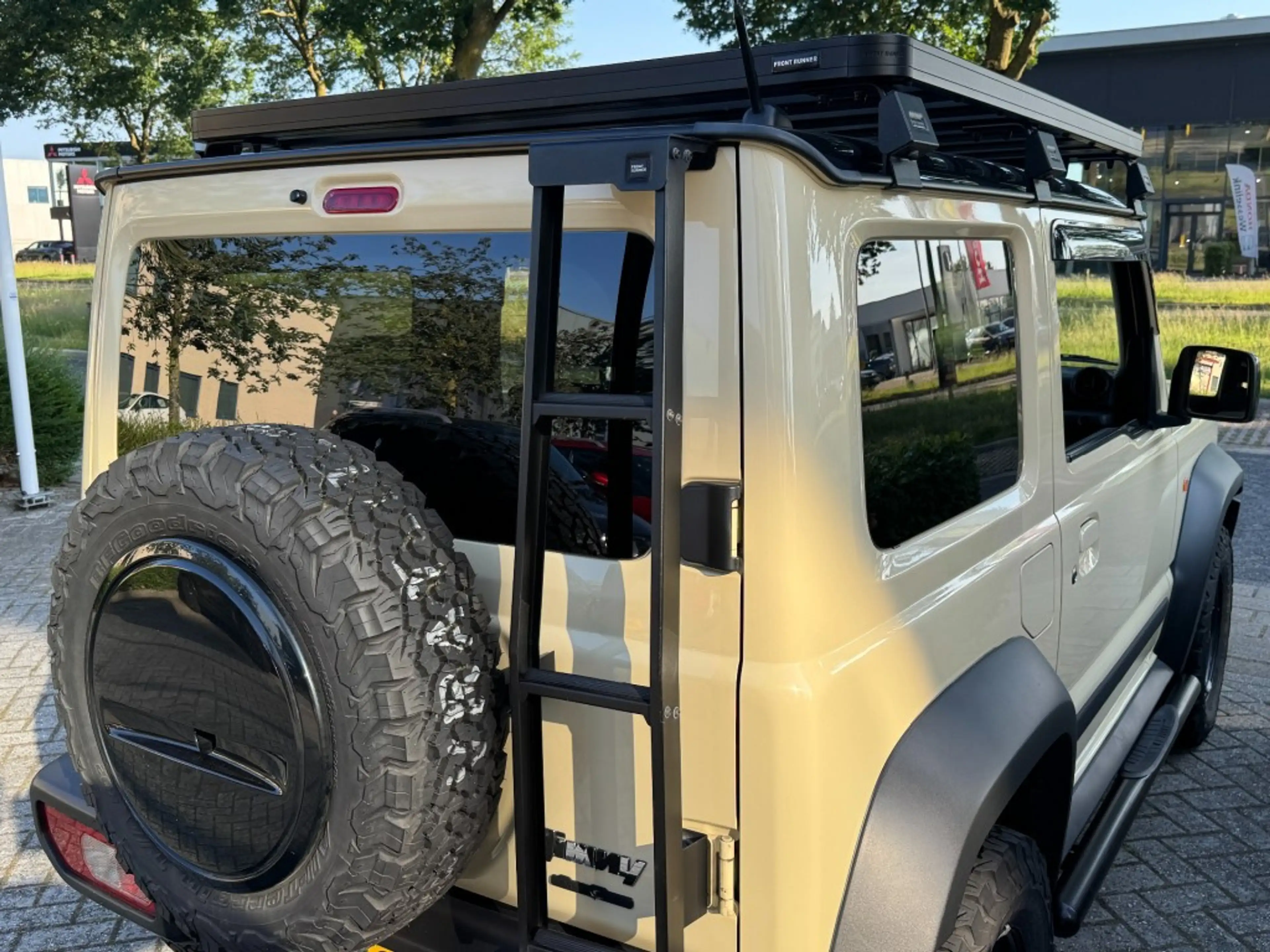 Suzuki Jimny 1.5 Stijl Allgrip 4x4 Airco/Navigatie/Camera/Dakre — photo 10