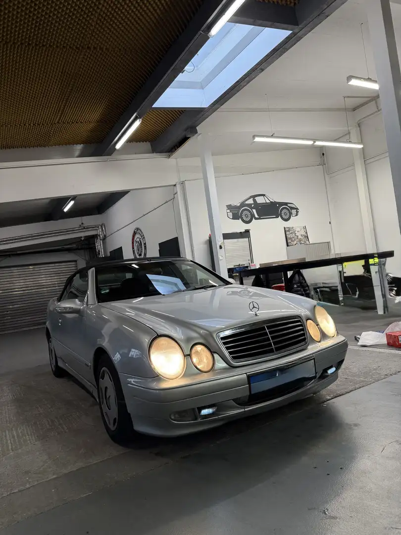Mercedes-Benz CLK 200 Cabrio Elegance - 2