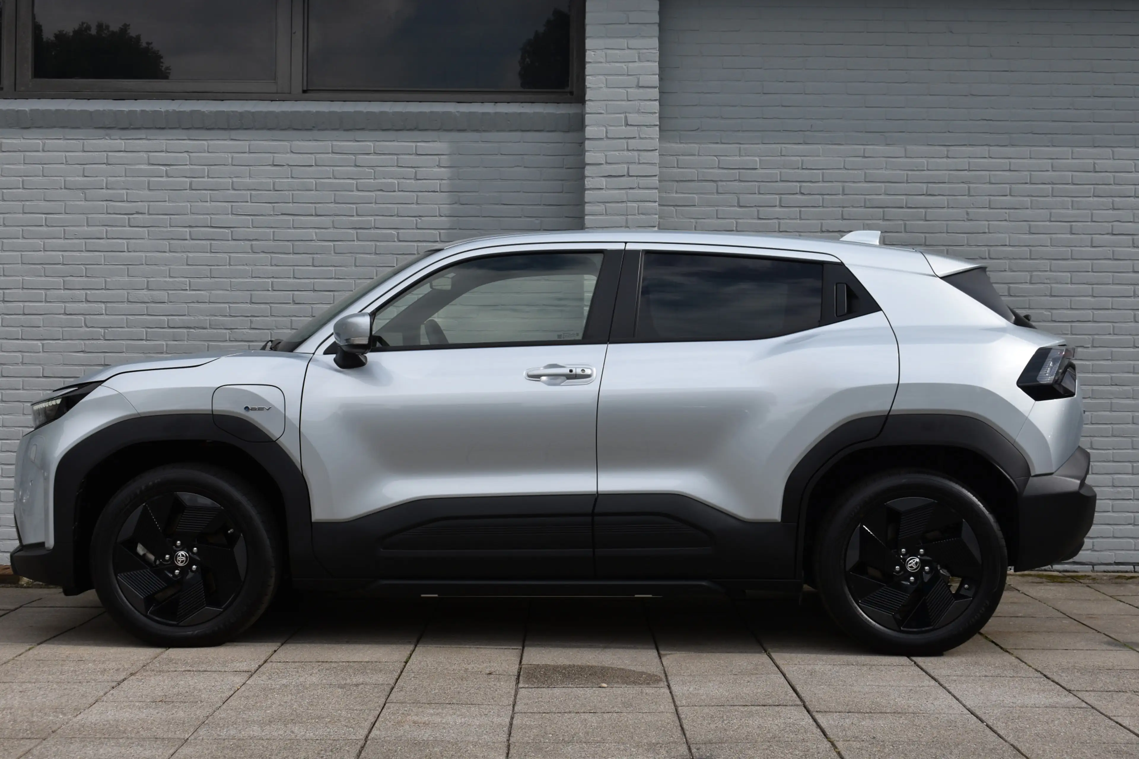 Toyota Urban Cruiser Dynamic 61 kWh Automaat 174pk | Stoel & Stuur verw — photo 7