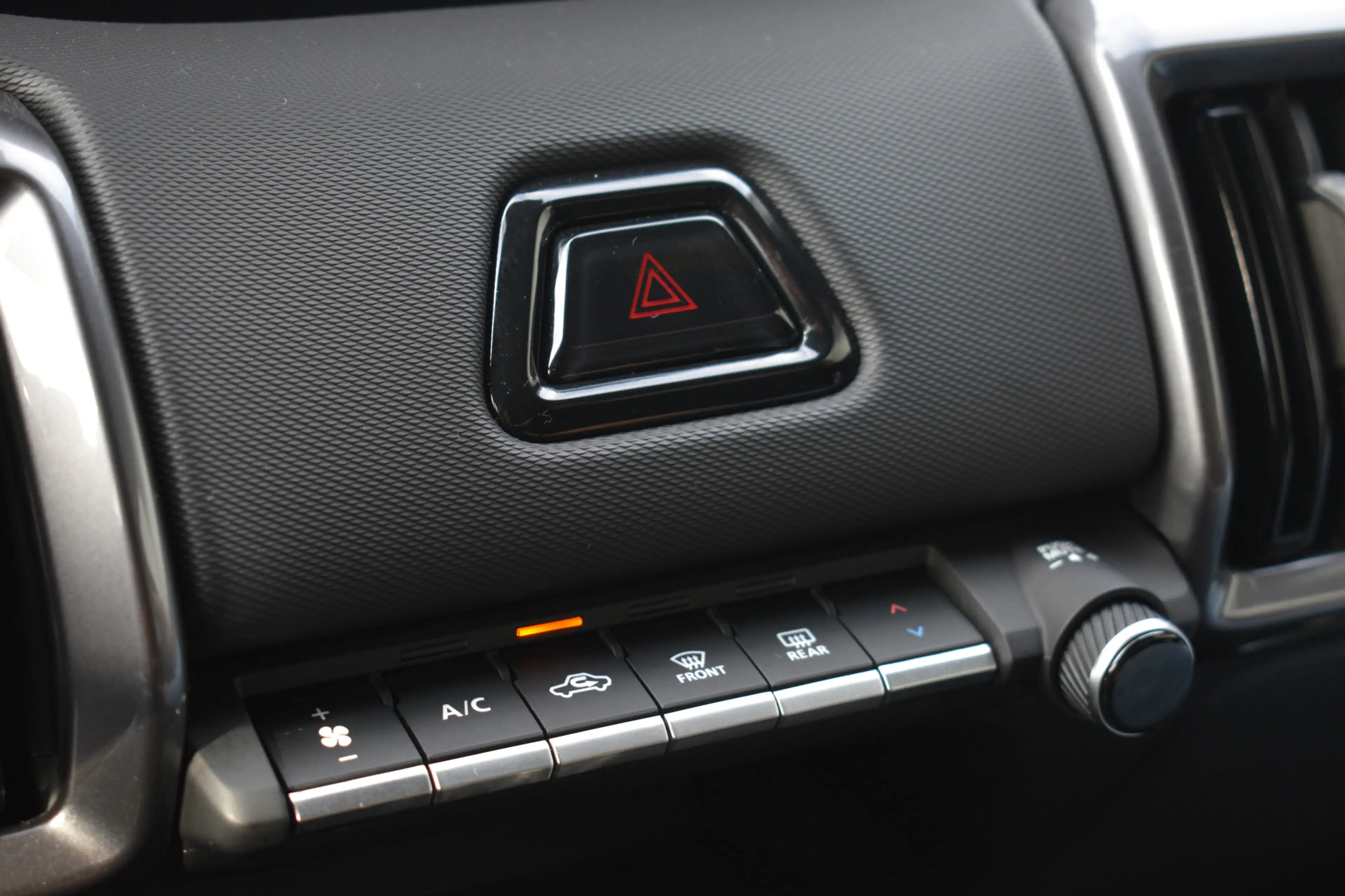 Toyota Urban Cruiser Dynamic 61 kWh Automaat 174pk | Stoel & Stuur verw — photo 11