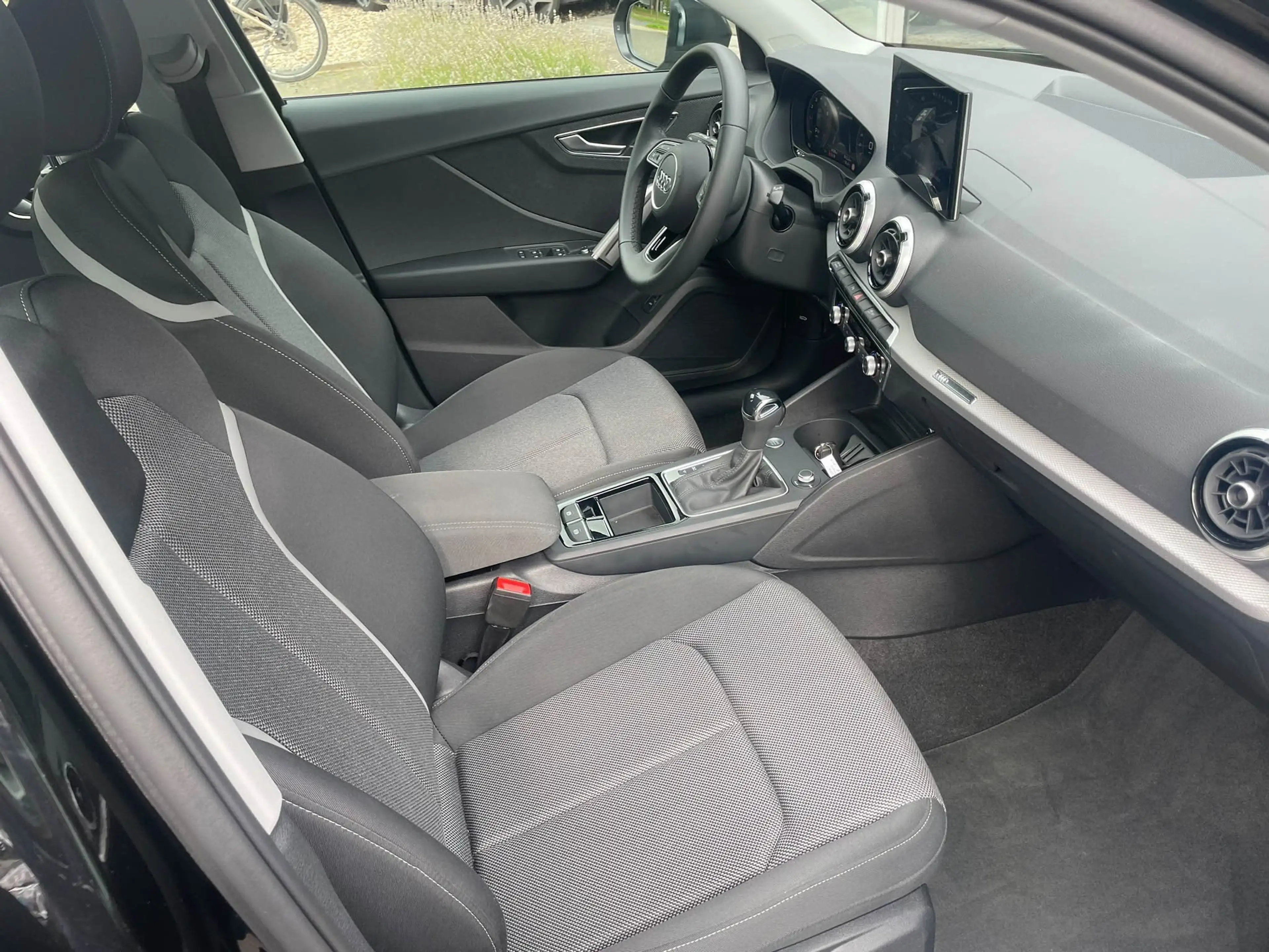 Audi Q2 35 TFSI S line Aut. CarPlay Kamera el.Heckk Matr — photo 15