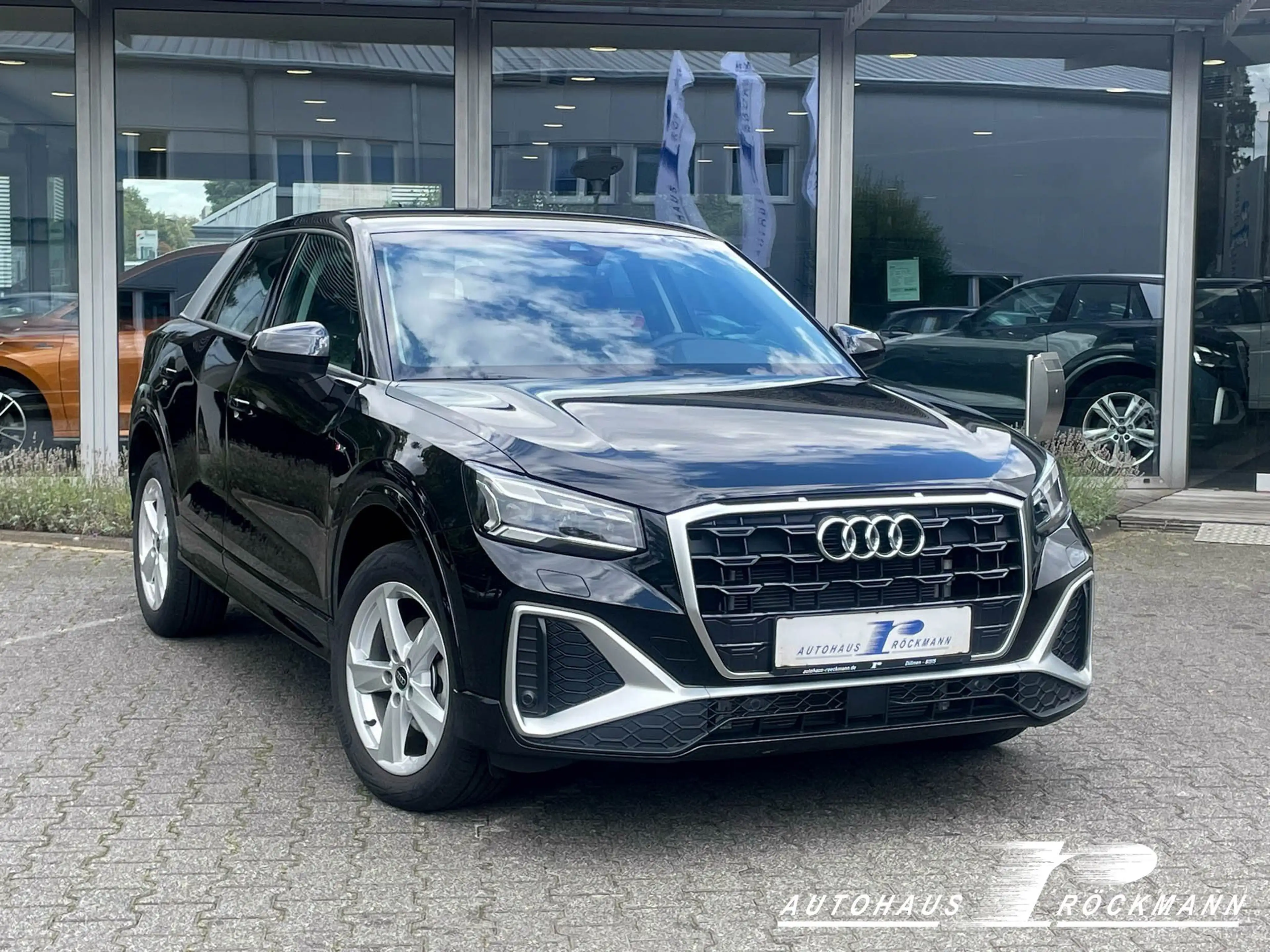 Audi Q2 35 TFSI S line Aut. CarPlay Kamera el.Heckk Matr