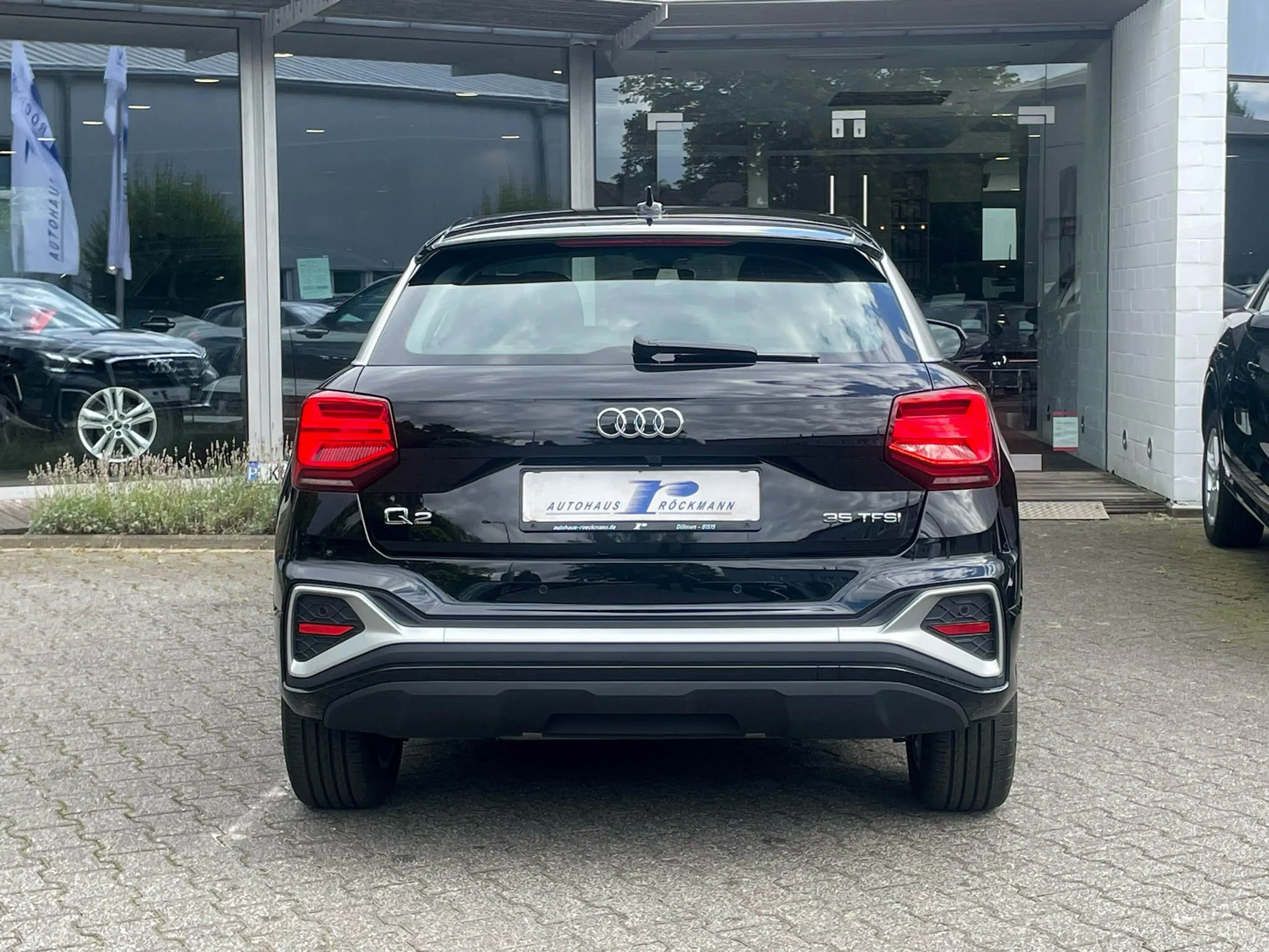 Audi Q2 35 TFSI S line Aut. CarPlay Kamera el.Heckk Matr — photo 6