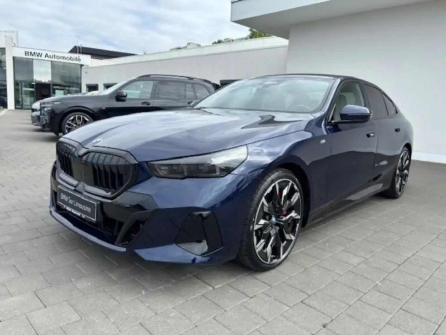 BMW 540 d xDrive Limousine M Sportpaket Bleu - 2