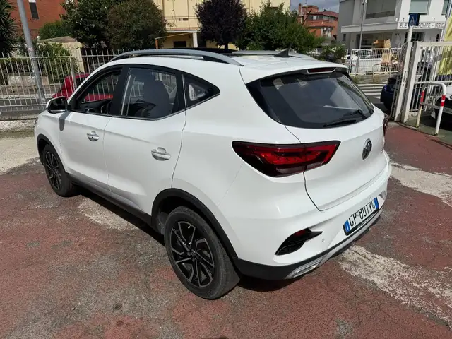 MG ZS view 2