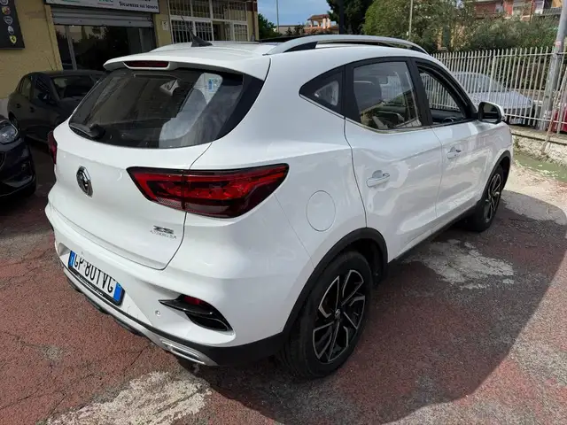 MG ZS view 4