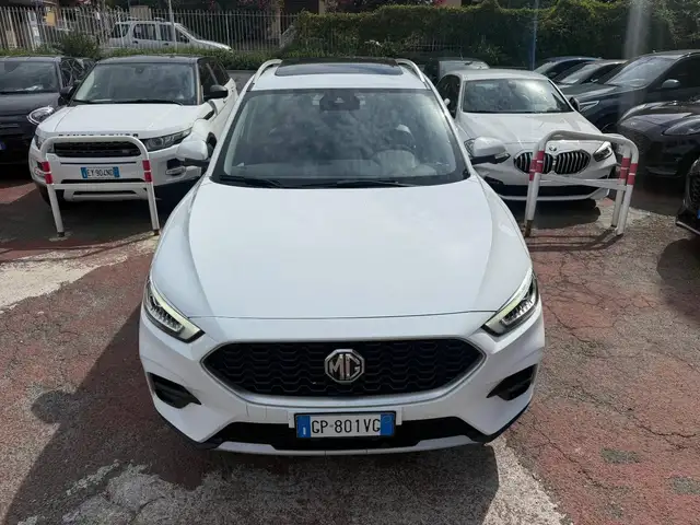 MG ZS view 6