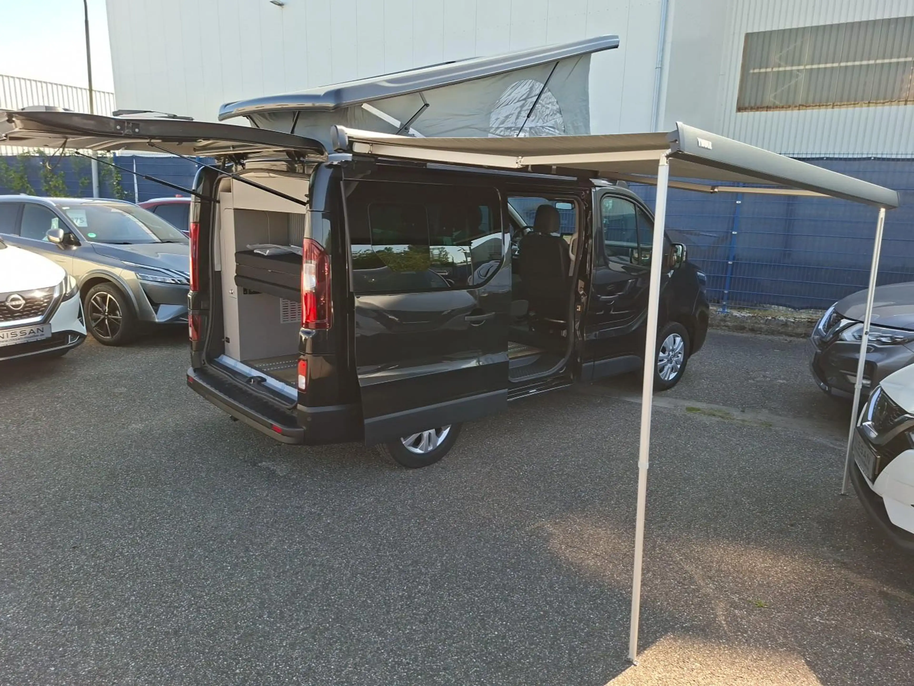 Nissan Primastar Camper Seaside by Dethleffs DCT 170PS — photo 14