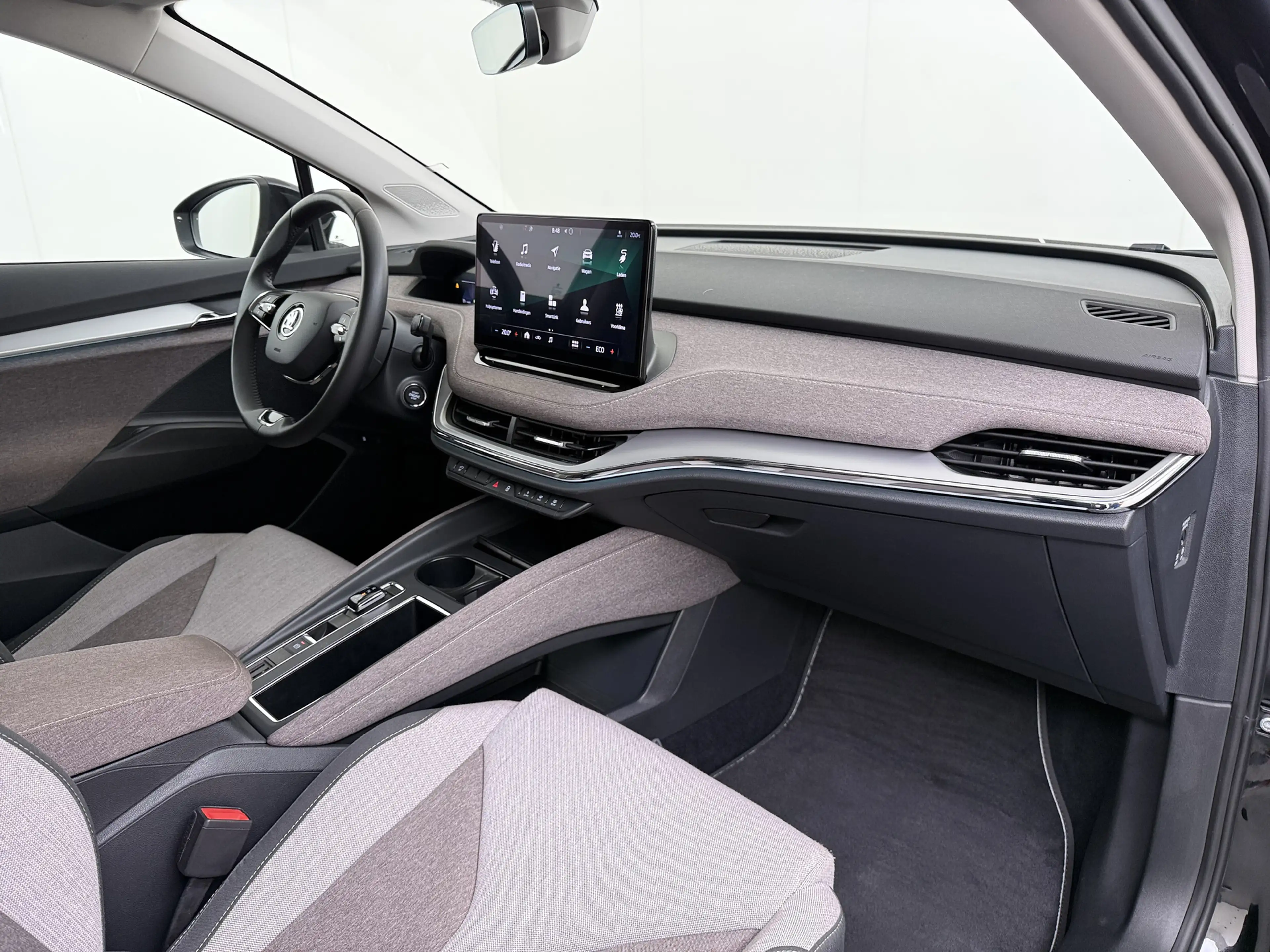 Skoda Enyaq iV 60 Trekhaak Elek.Achterklep Privacy Glas SOH 90 — photo 34