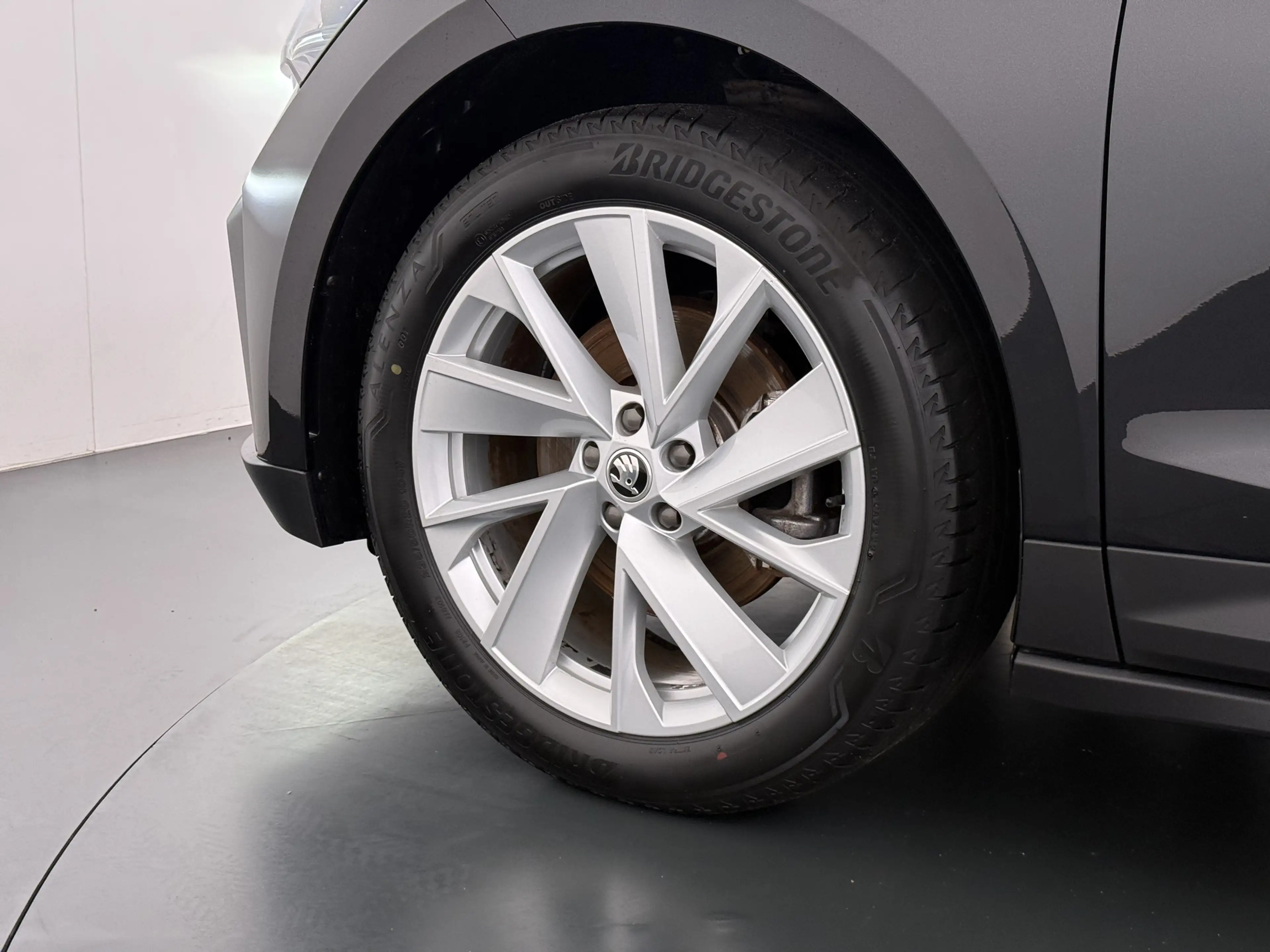 Skoda Enyaq iV 60 Trekhaak Elek.Achterklep Privacy Glas SOH 90 — photo 23