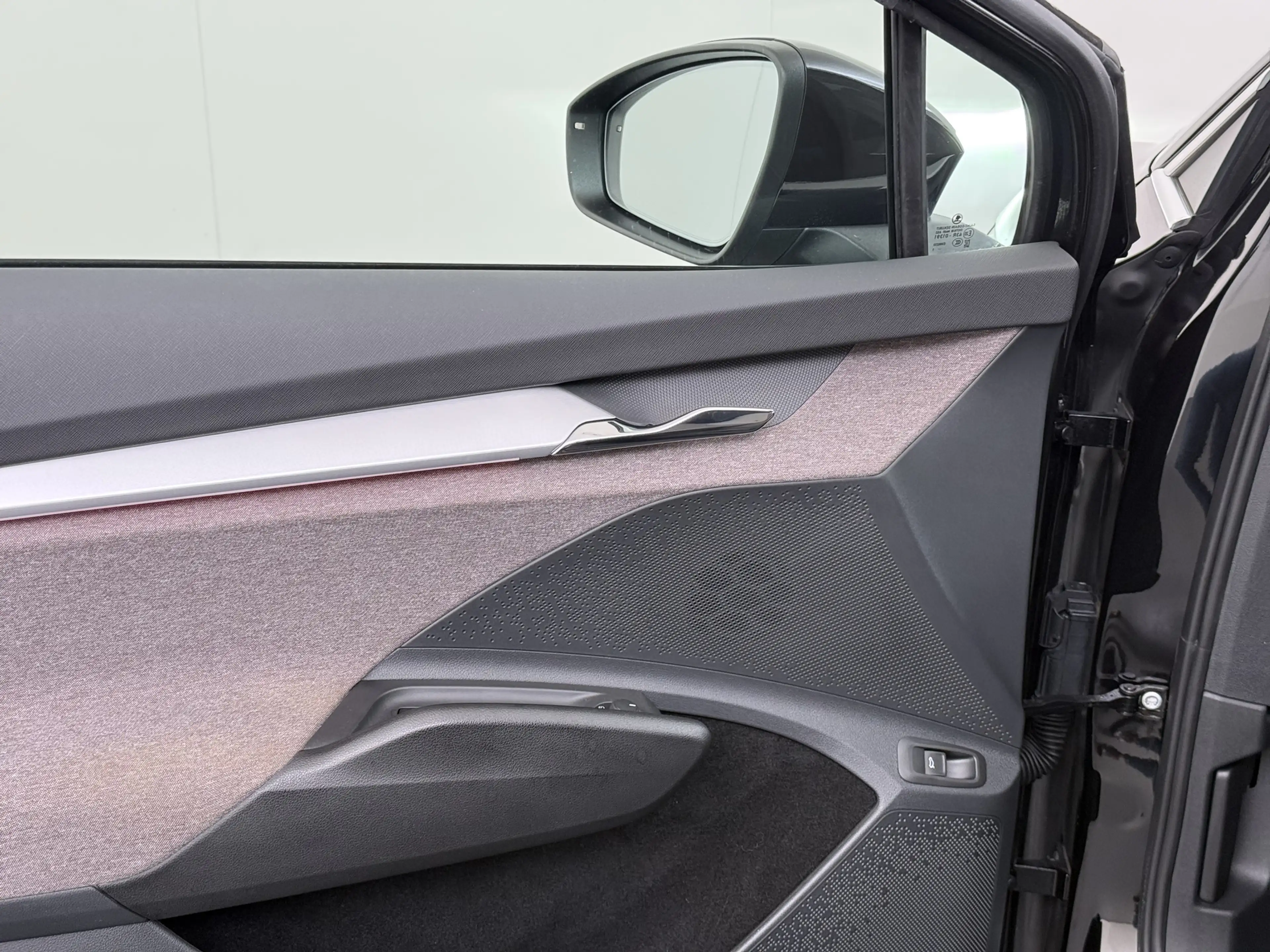 Skoda Enyaq iV 60 Trekhaak Elek.Achterklep Privacy Glas SOH 90 — photo 26