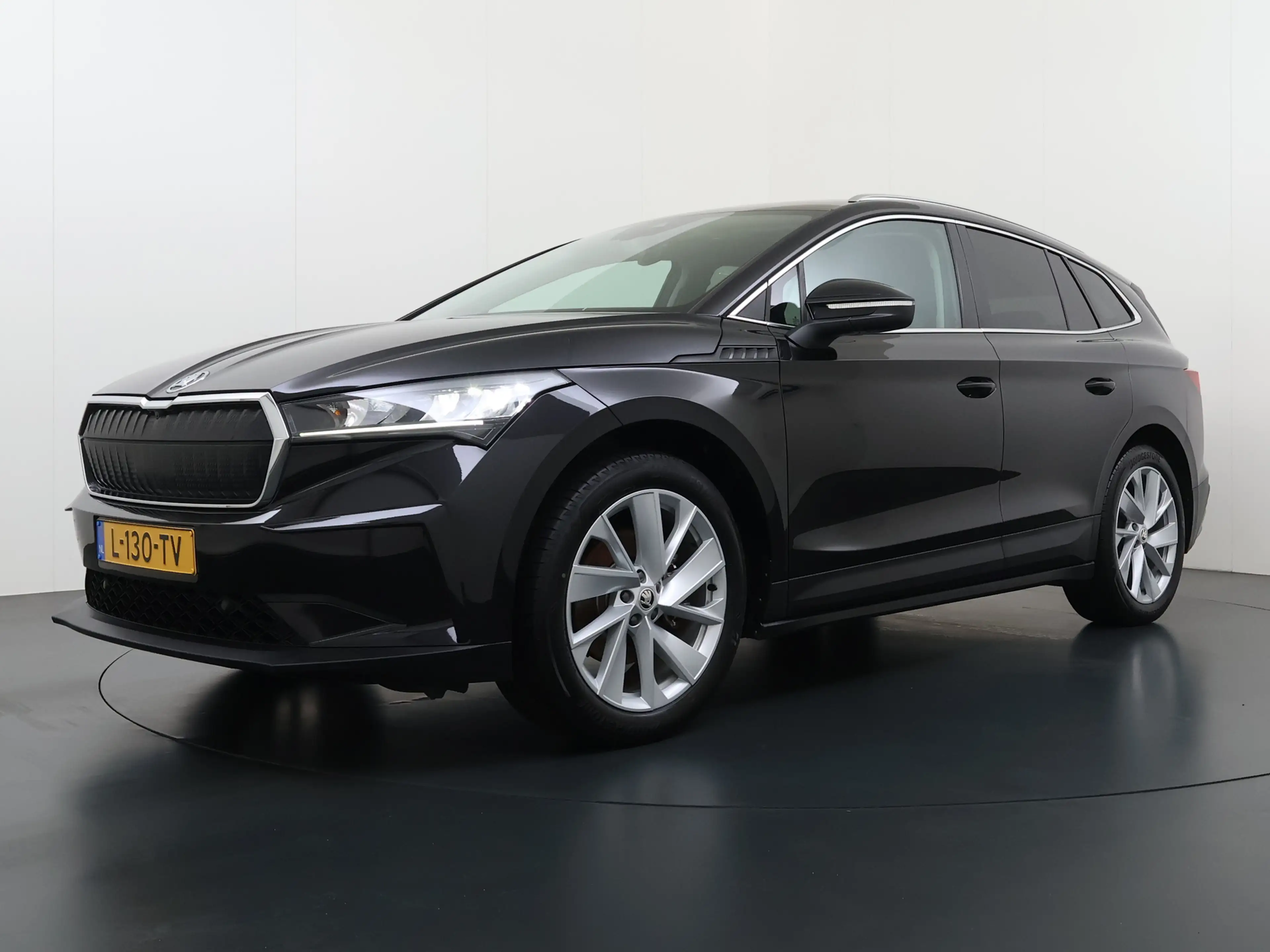 Skoda Enyaq iV 60 Trekhaak Elek.Achterklep Privacy Glas SOH 90 — photo 36