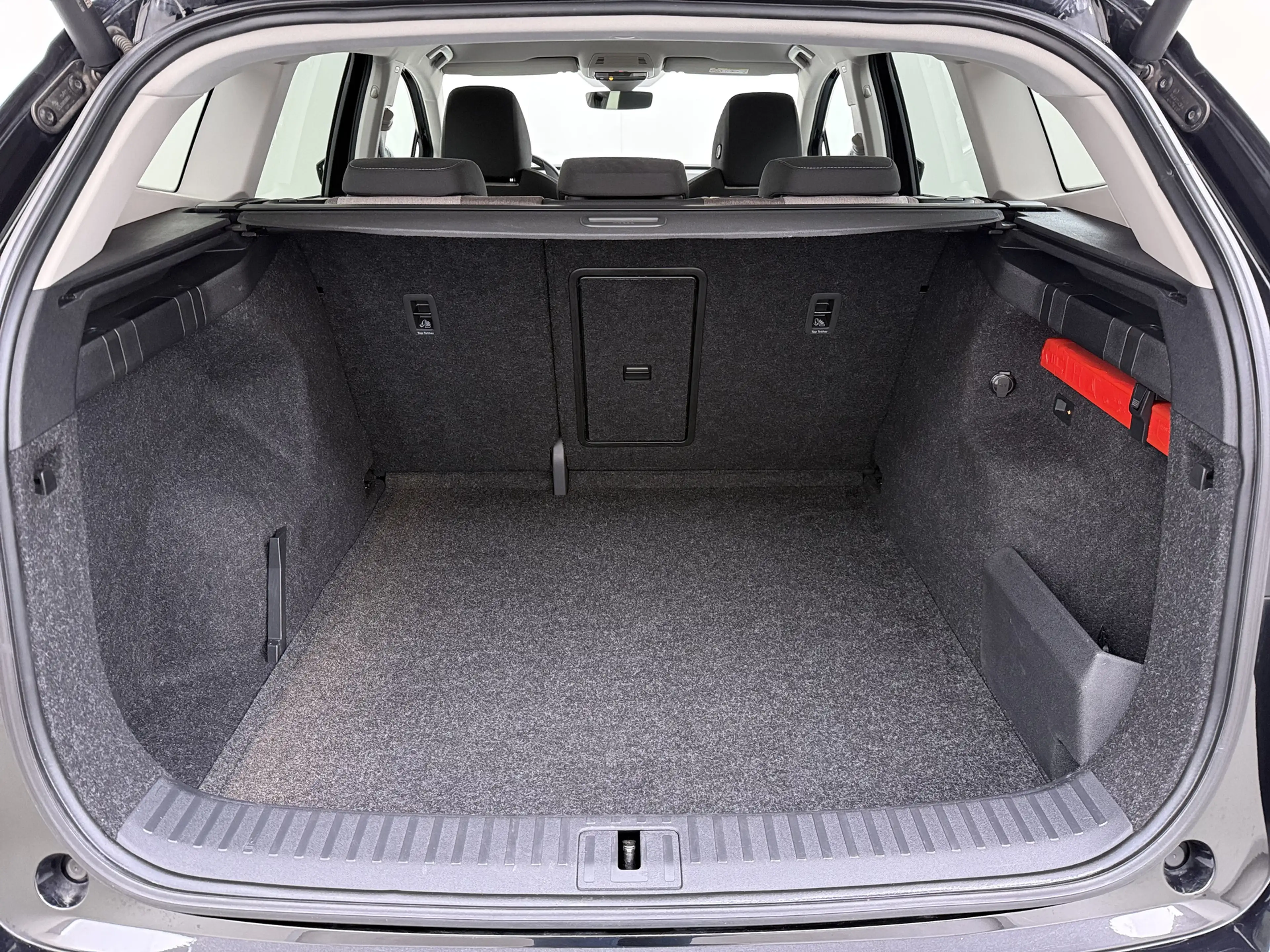 Skoda Enyaq iV 60 Trekhaak Elek.Achterklep Privacy Glas SOH 90 — photo 22