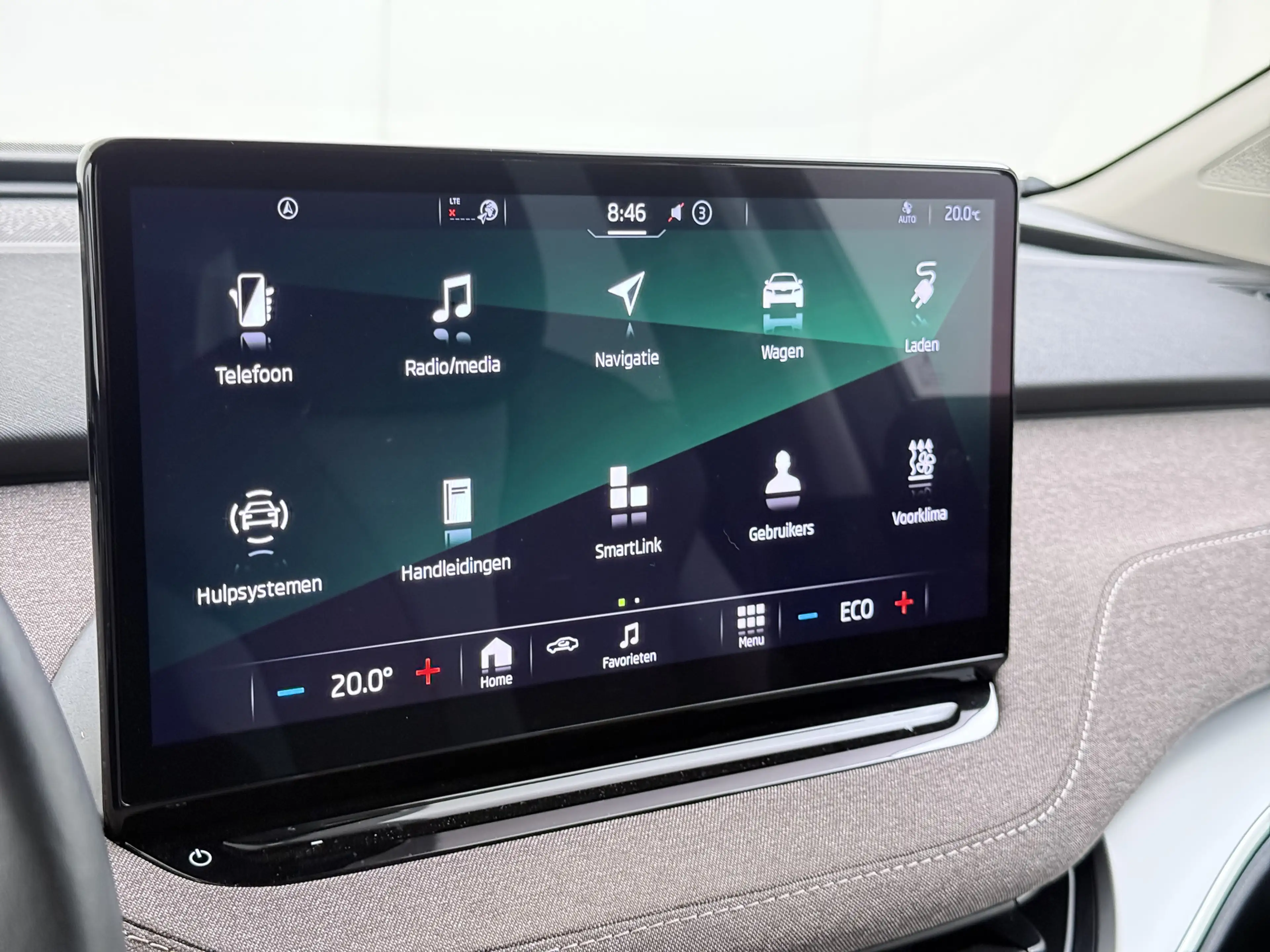 Skoda Enyaq iV 60 Trekhaak Elek.Achterklep Privacy Glas SOH 90 — photo 17
