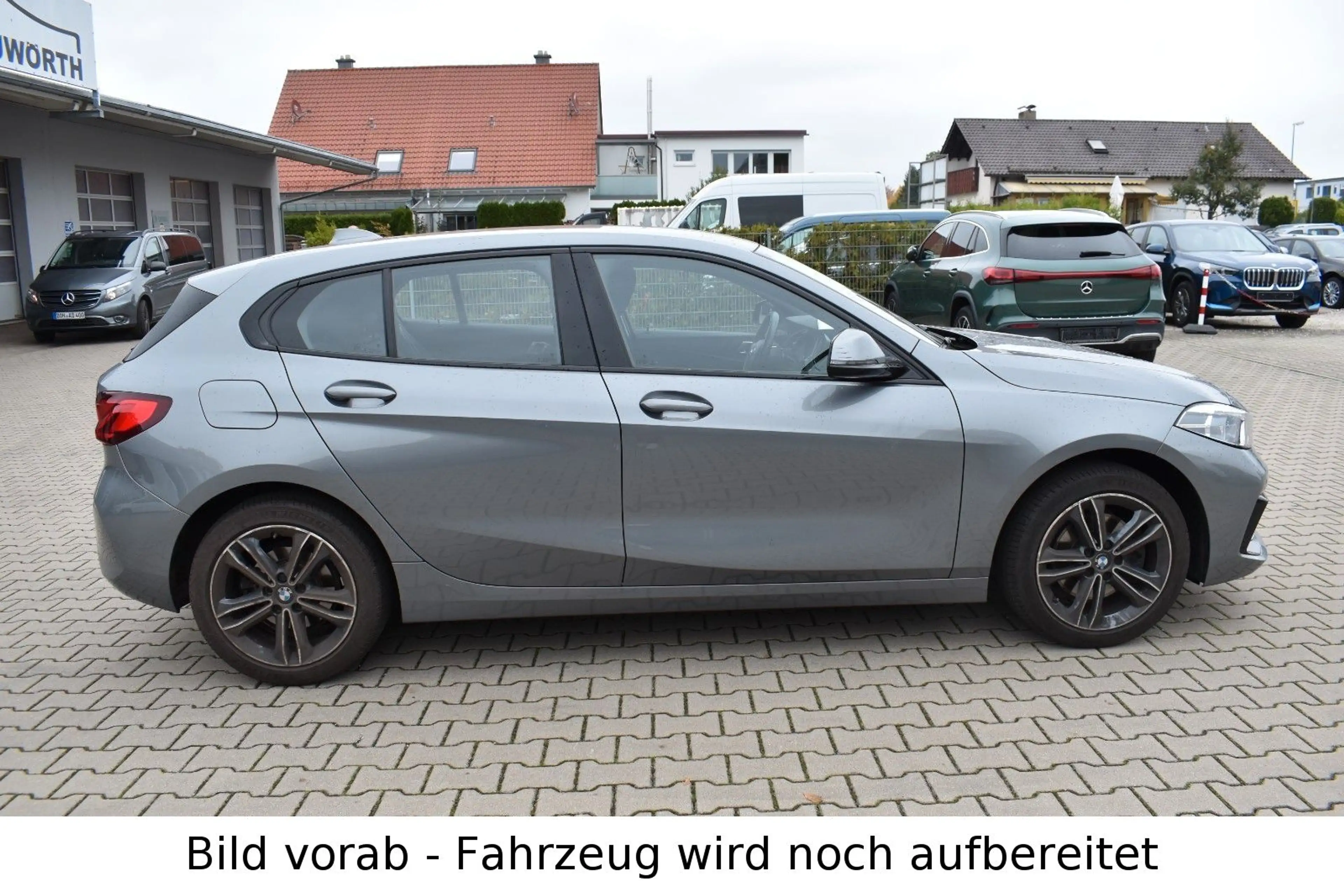 BMW 118 d Aut. Sport Line Navi AHK Sitzhzg Klimaaut. — photo 8