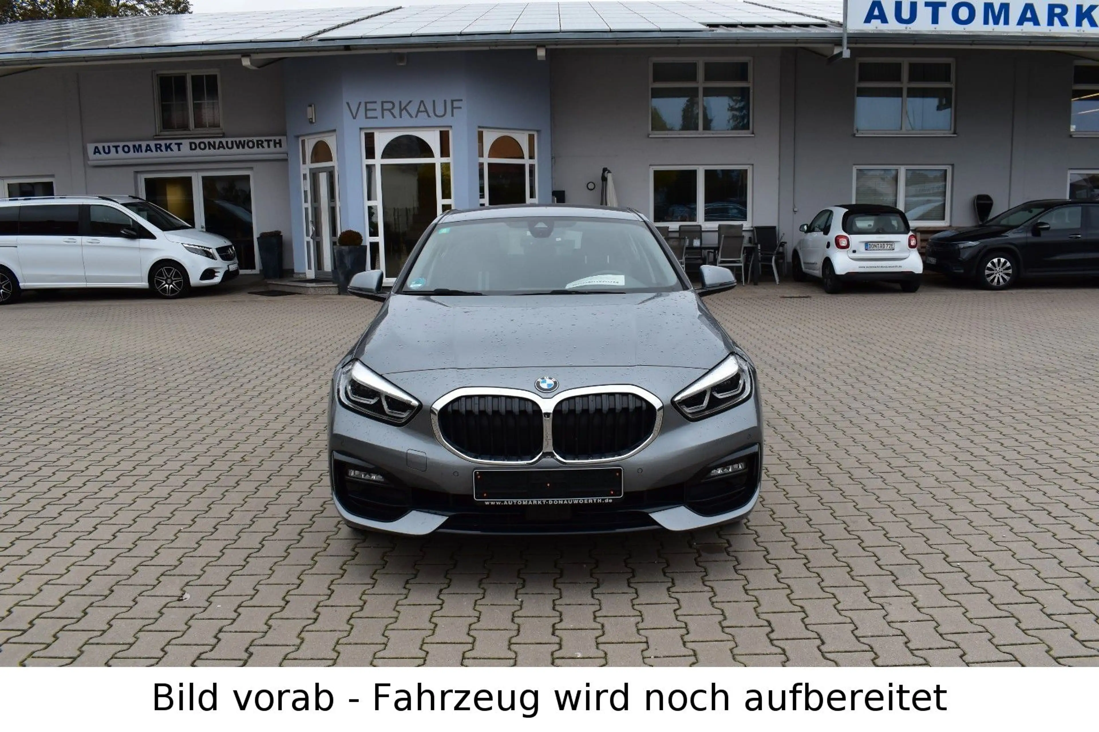 BMW 118 d Aut. Sport Line Navi AHK Sitzhzg Klimaaut. — photo 2