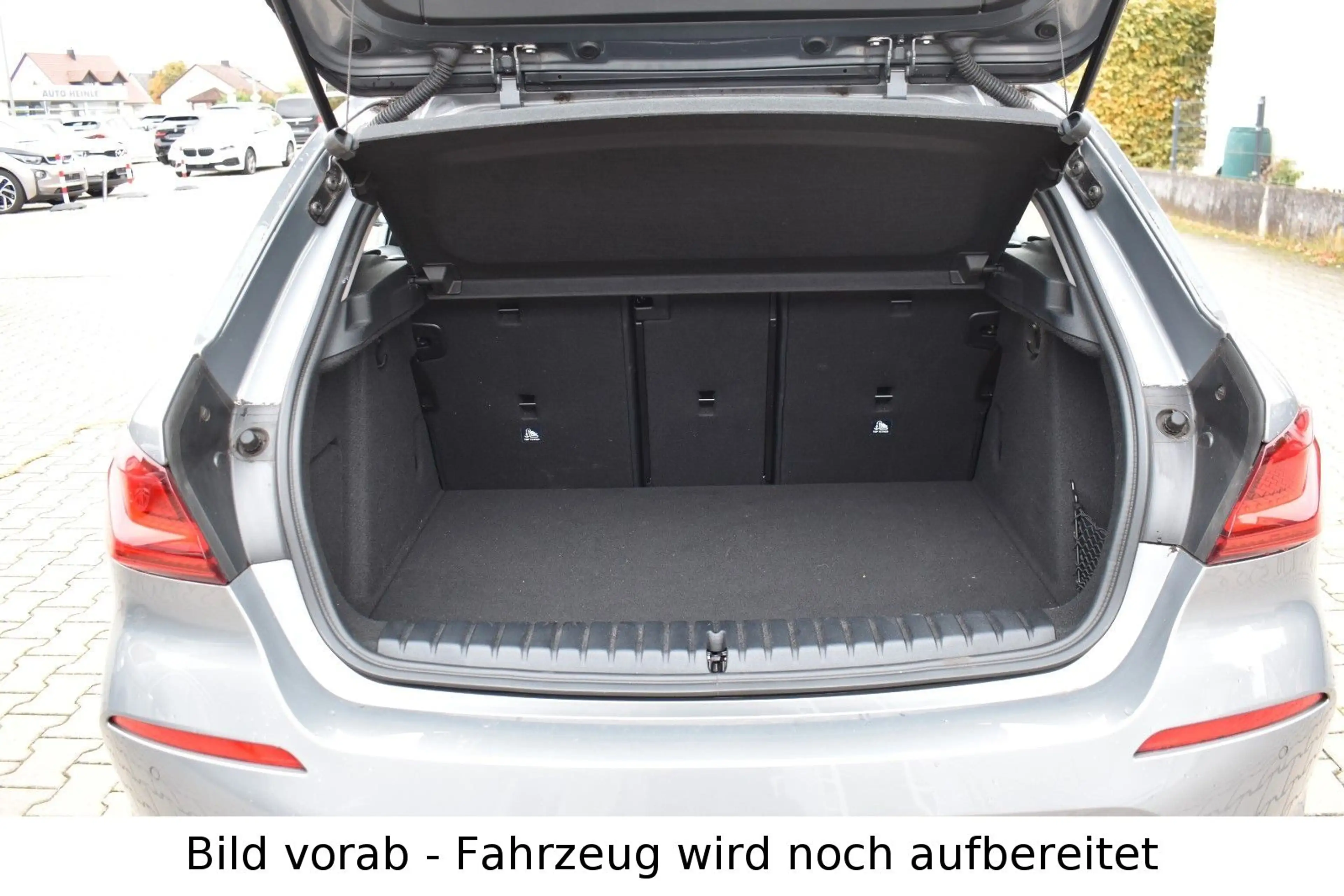 BMW 118 d Aut. Sport Line Navi AHK Sitzhzg Klimaaut. — photo 9