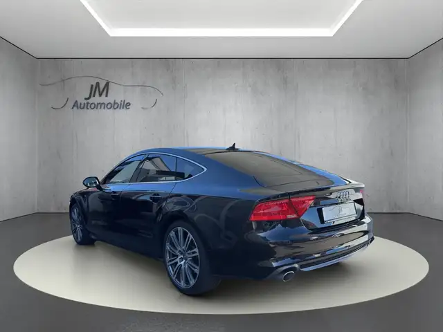 Audi A7 view 5