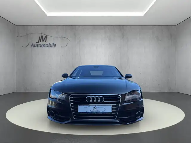 Audi A7 view 2
