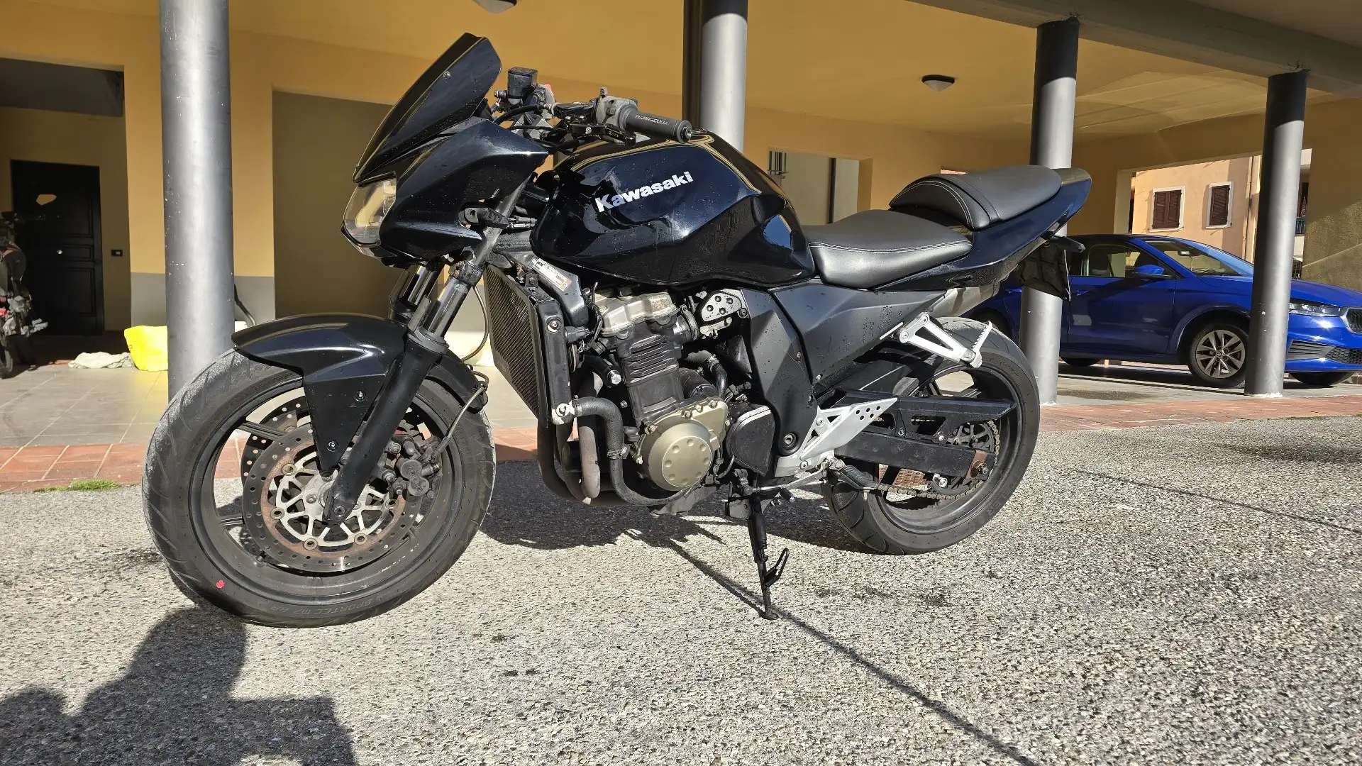 Kawasaki Z 750 Negro - 2