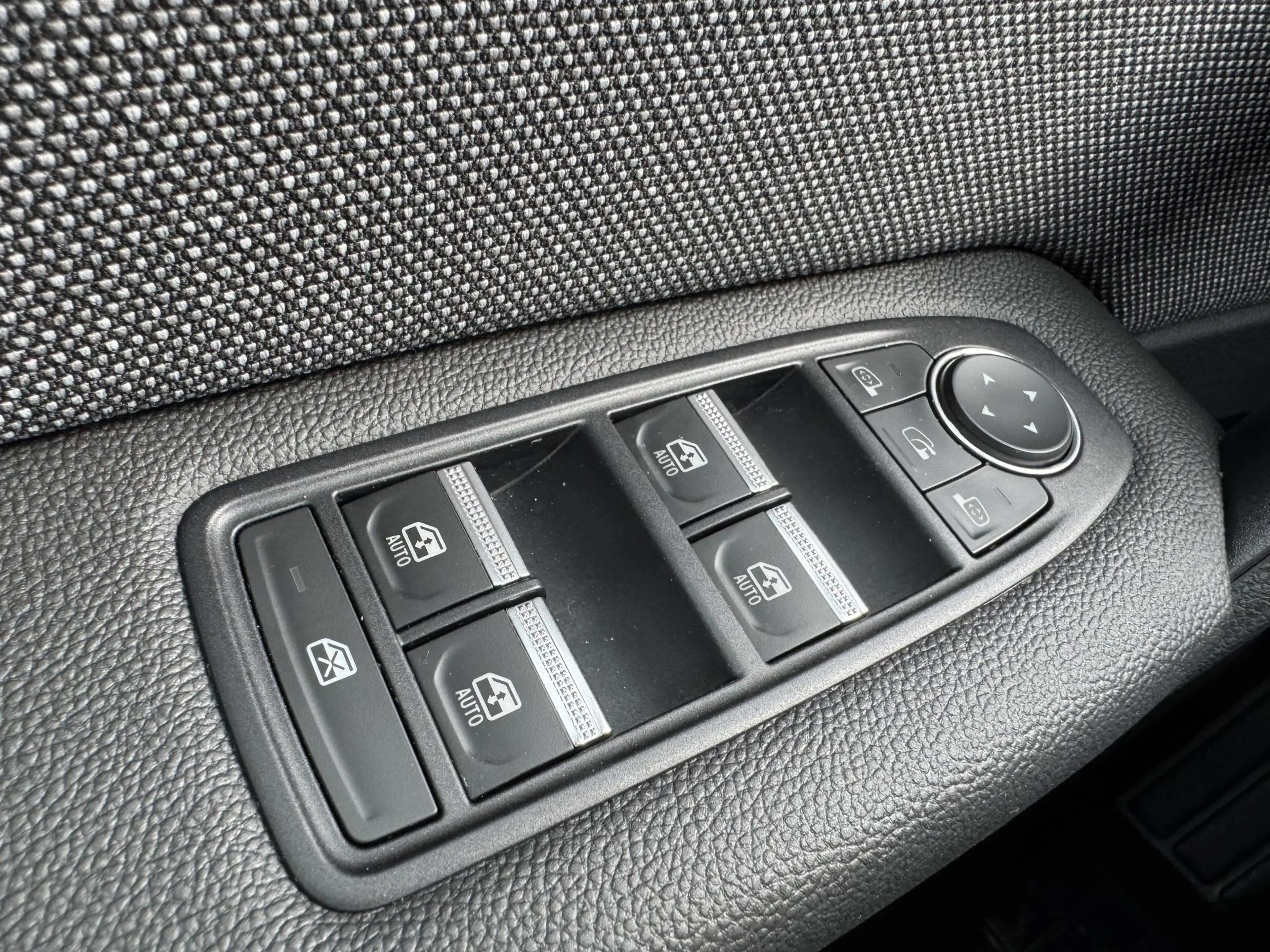 Renault Captur 1.8 E-Tech full hybrid 160 Techno 9-25!! — photo 15