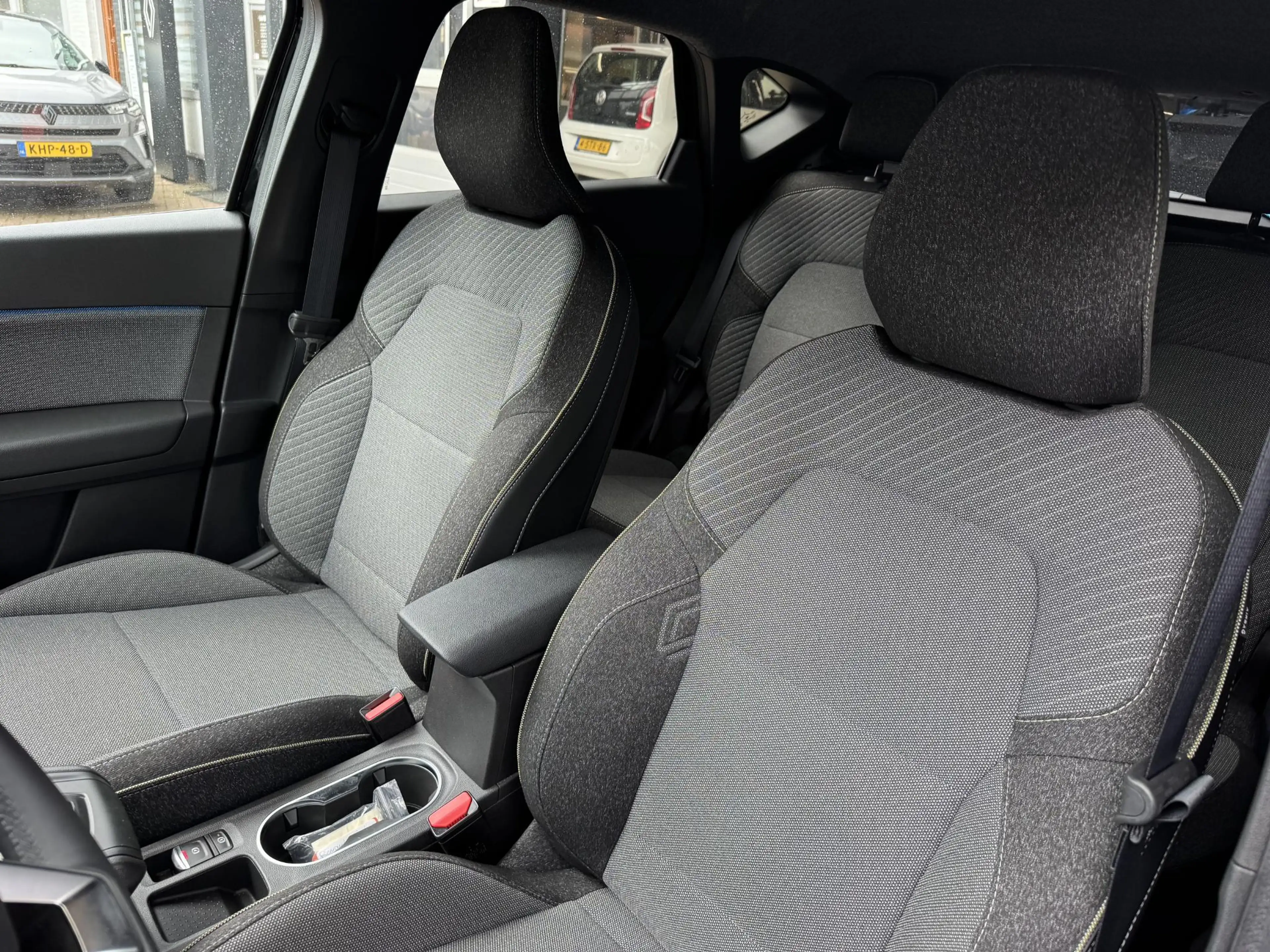 Renault Captur 1.8 E-Tech full hybrid 160 Techno 9-25!! — photo 11