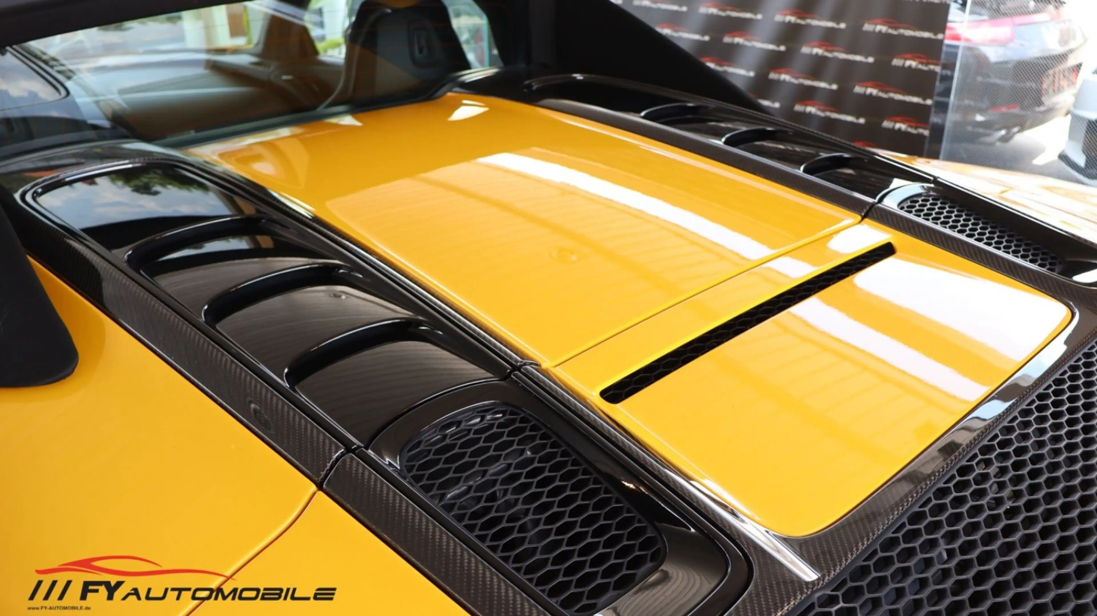 Audi R8 Spyder 5.2 FSI quattro Performance Vegas Gelb — photo 7