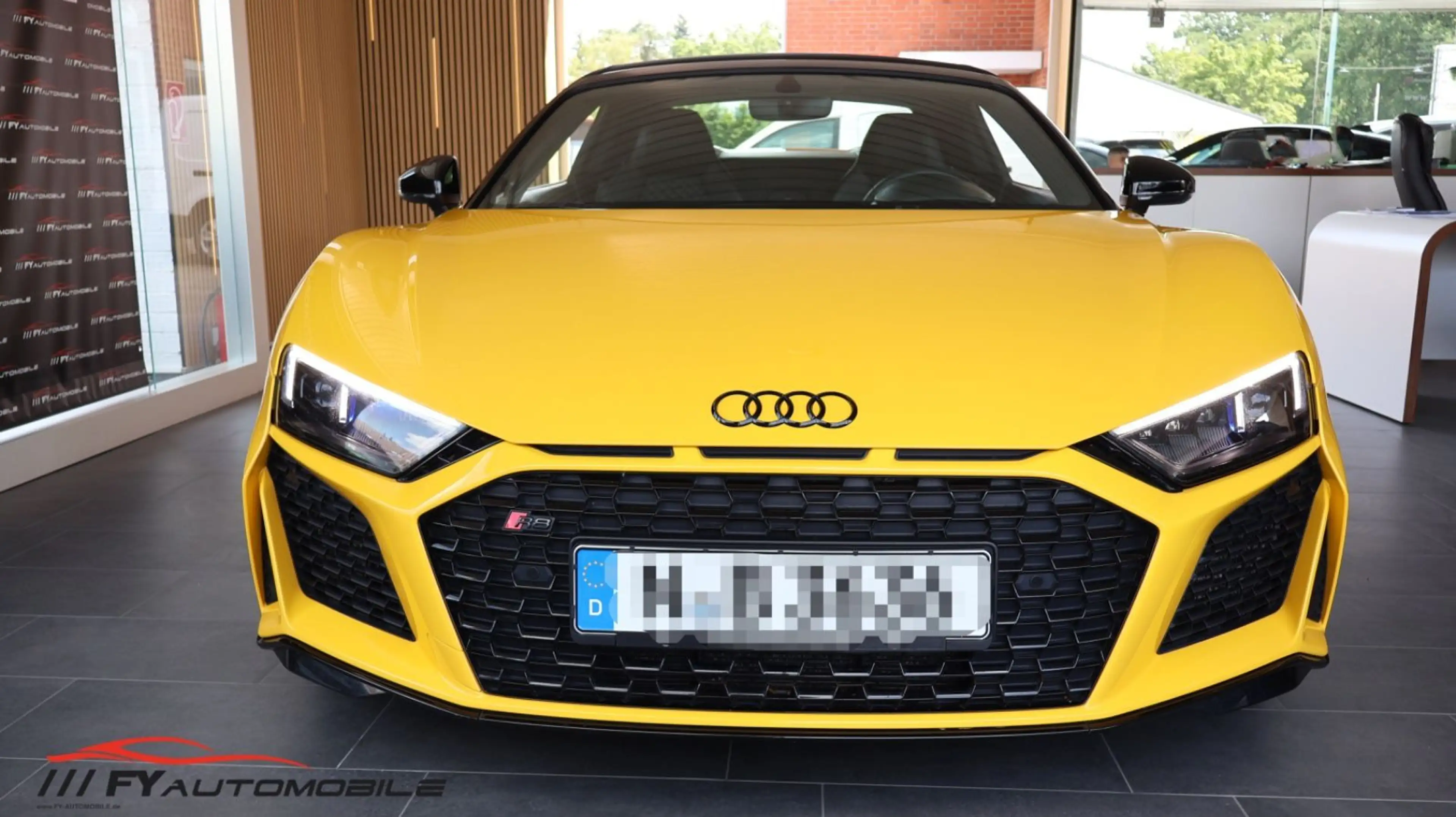 Audi R8 Spyder 5.2 FSI quattro Performance Vegas Gelb — photo 14