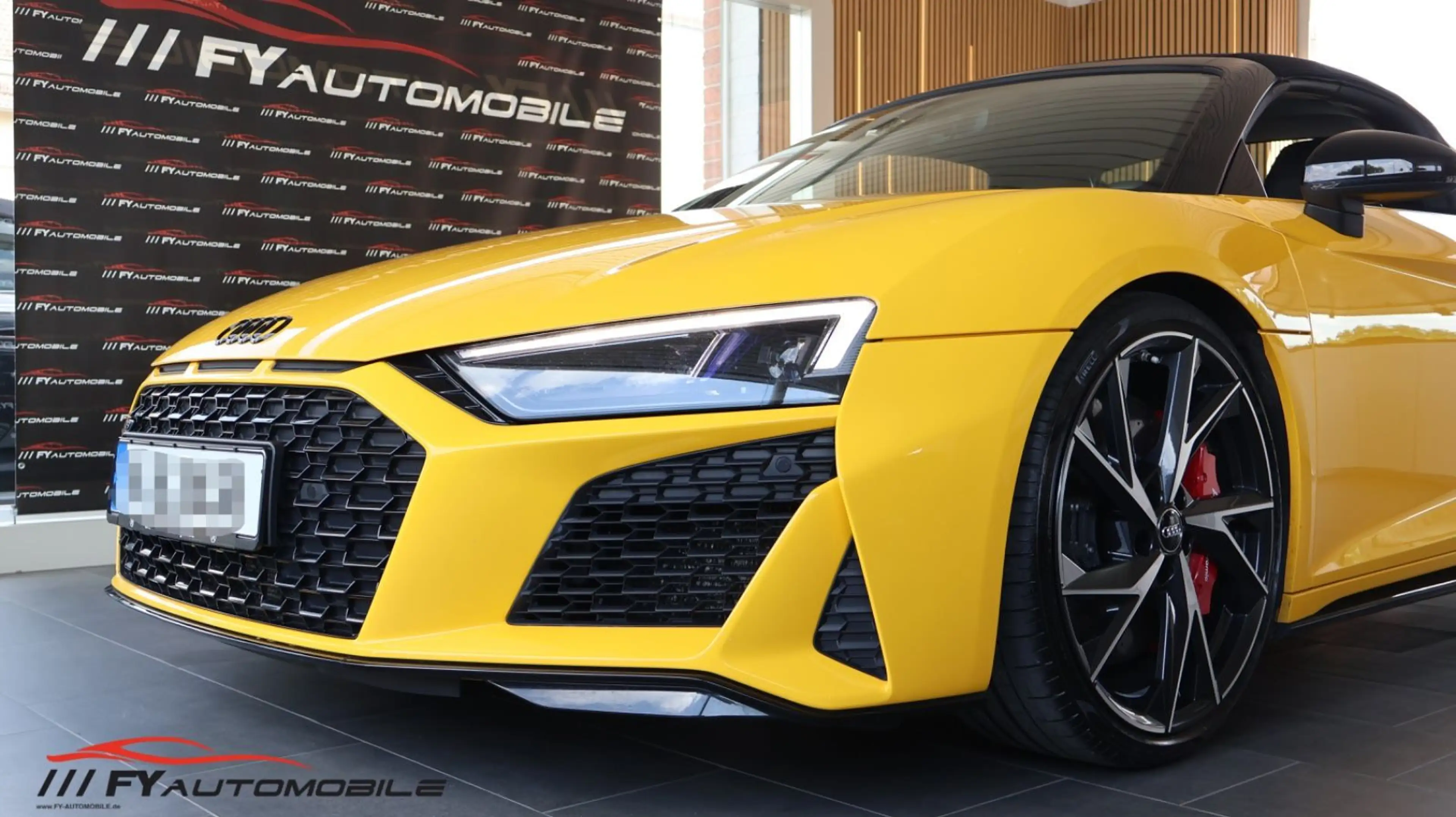 Audi R8 Spyder 5.2 FSI quattro Performance Vegas Gelb — photo 15