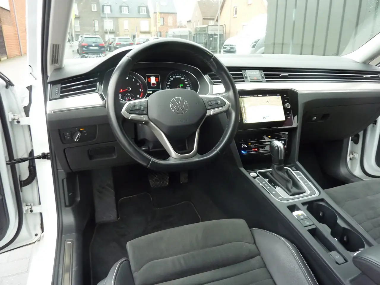 Volkswagen Passat Variant Passat Variant 1.5 TSI Highline DSG automaat 12