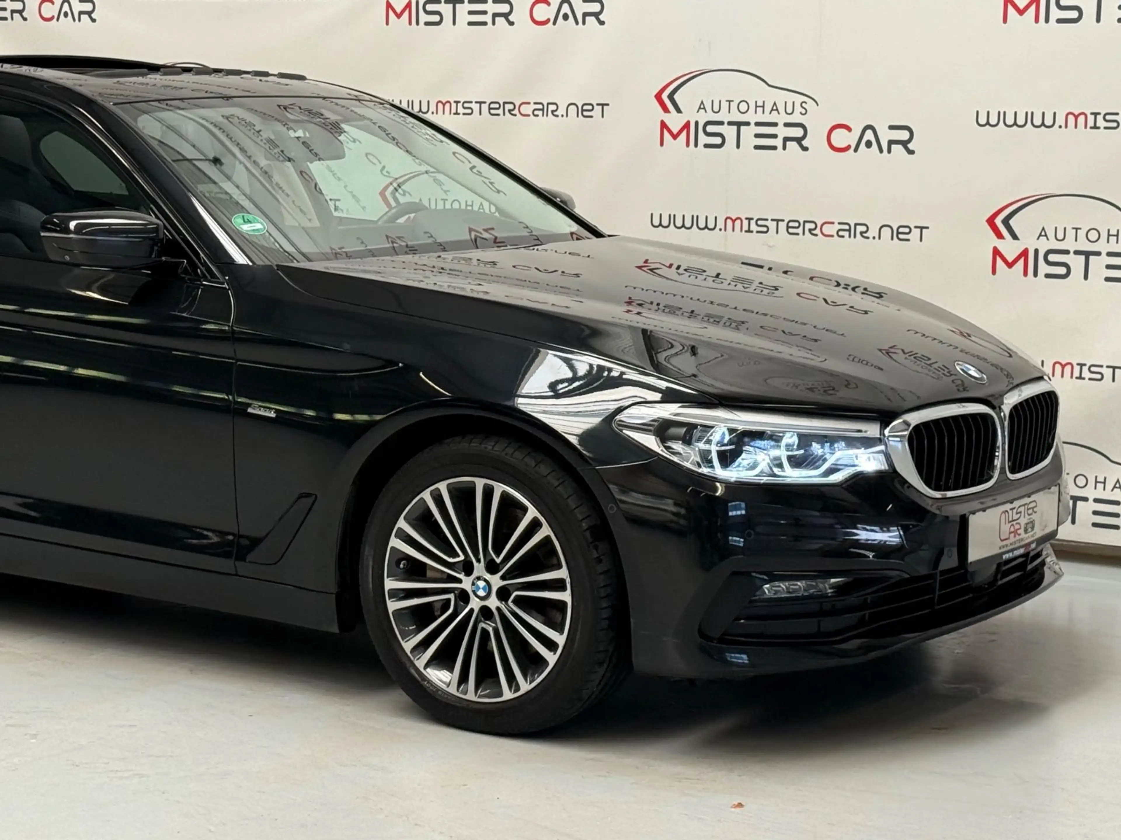 BMW 530 d SportLine DIGI/DISKEY/GESTIK/ACC/LASER/GSHD — photo 10