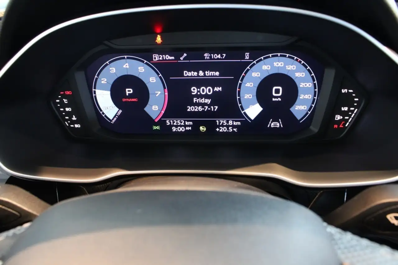 Audi Q3 снимка Audi Q3