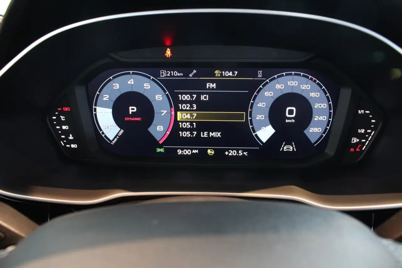 Audi Q3 снимка Audi Q3