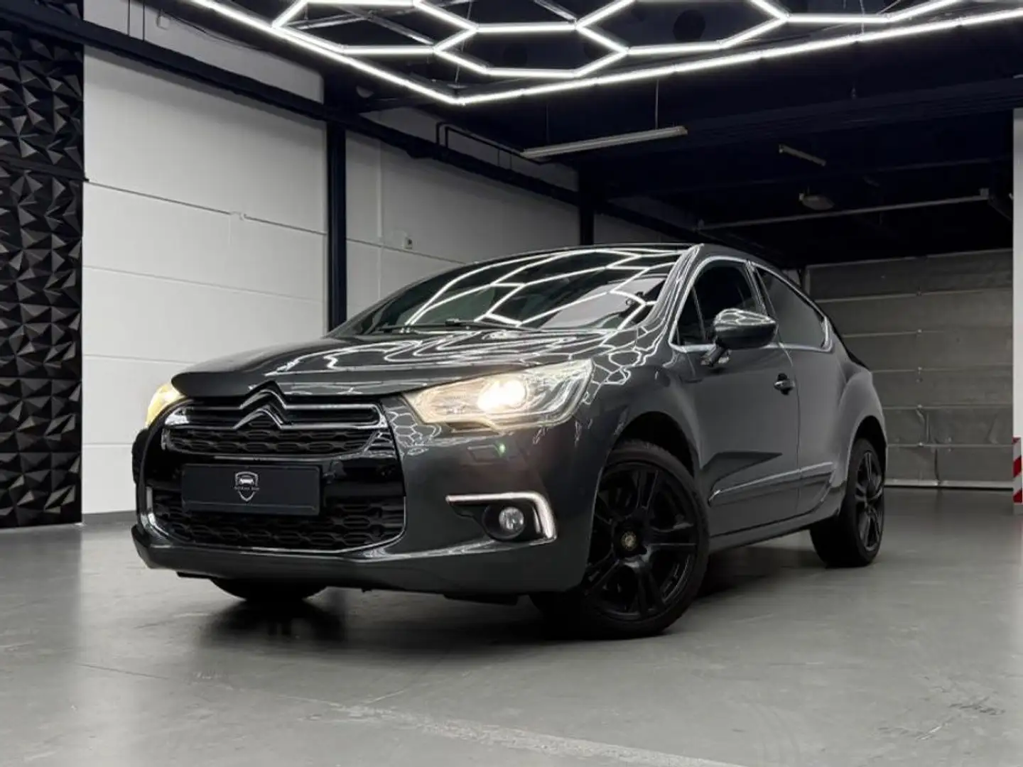 Citroen DS4 SportChic XENON/MASSAGE/MEMORY/TOTWIN/TÜVNEU Grey - 1