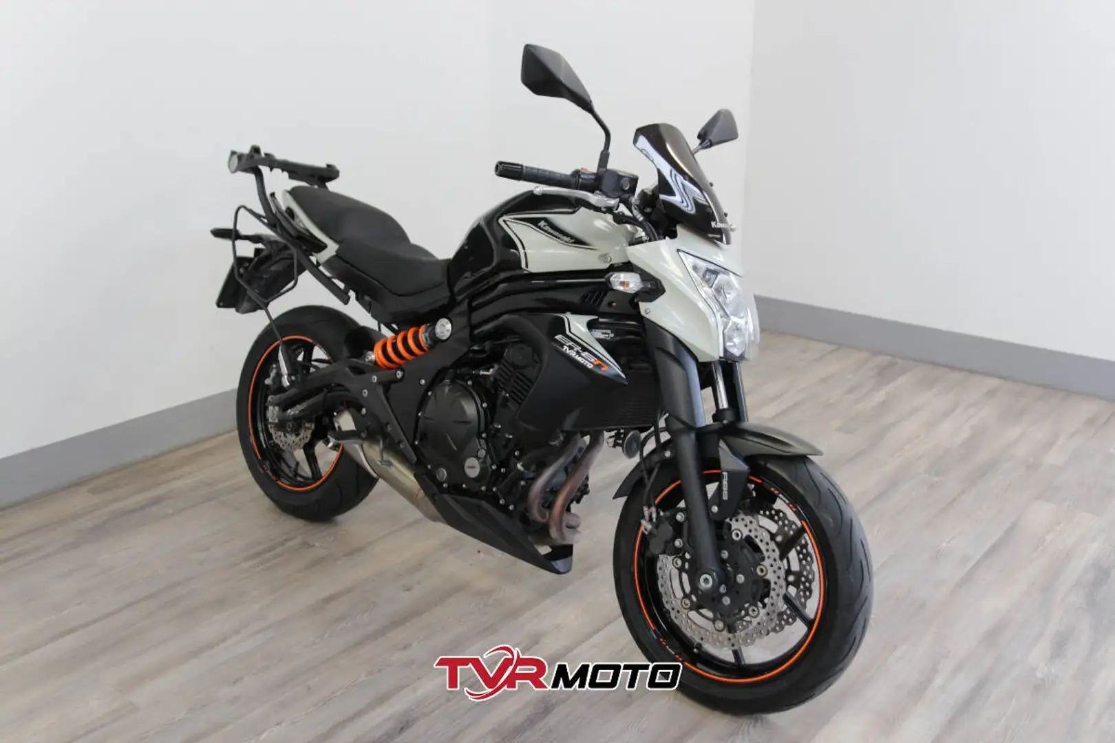 Kawasaki ER - 6 N ABS (2012 - 16) Bílá - 1