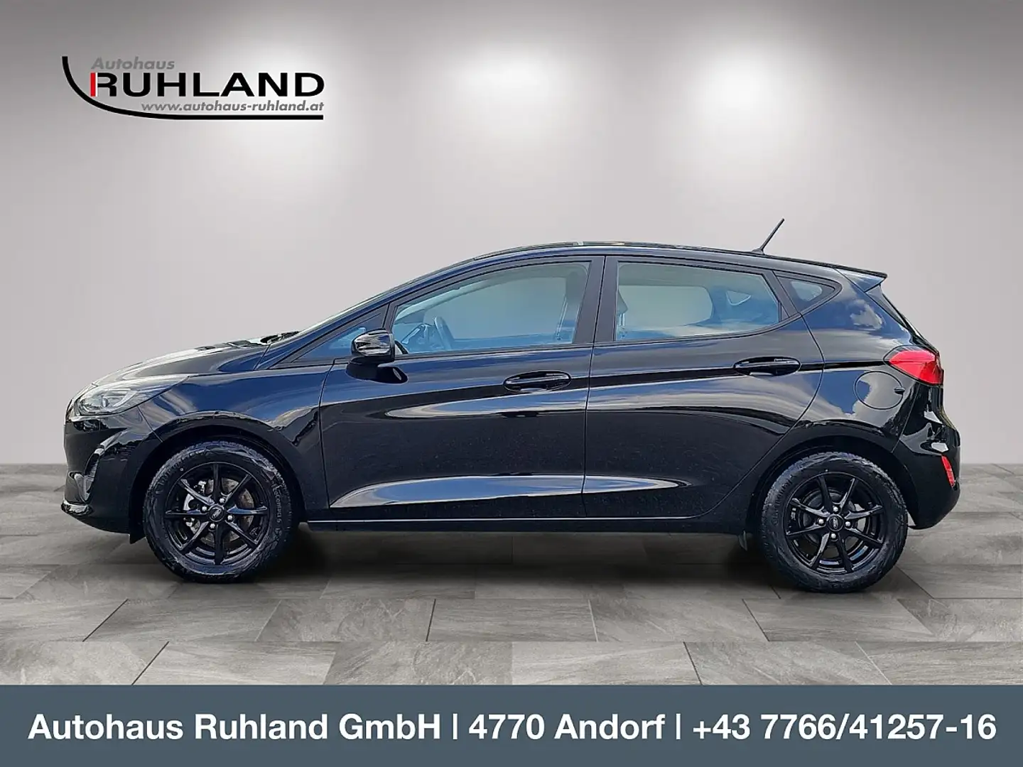 Ford Fiesta Cool & Connect 1,1 Start/Stop Schwarz - 2