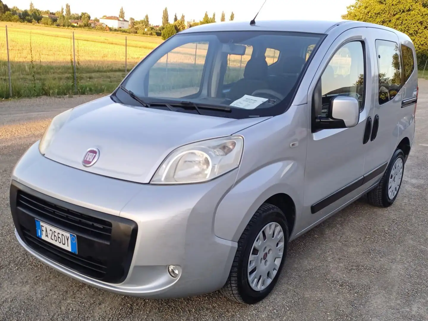 Fiat Qubo Qubo 2008 1.3 mjt 16v Trekking E5+ Srebrny - 2