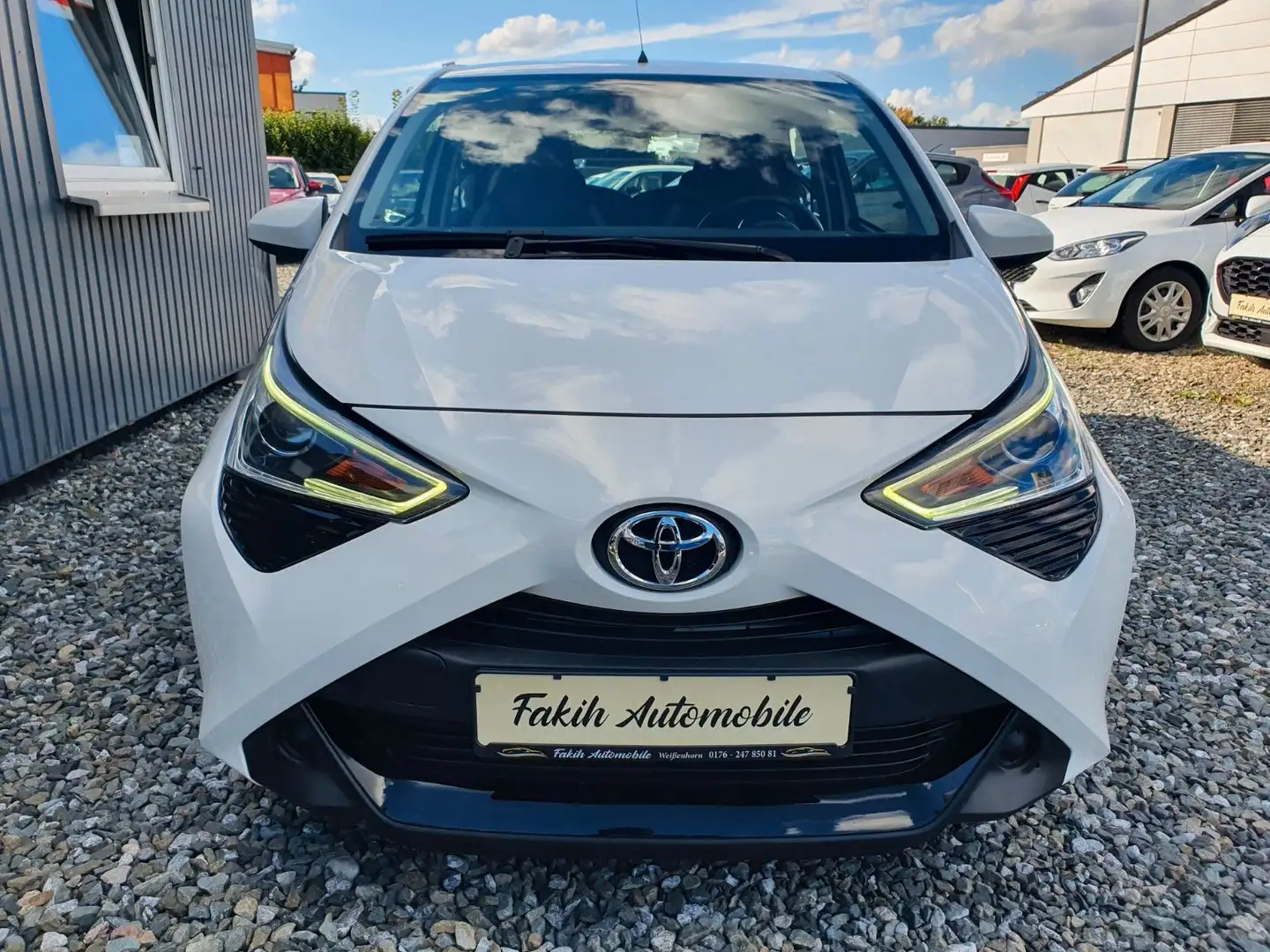 Toyota Aygo x-play.NAVI.RÜCKFAHRKAMERA.USB.1-Hand Weiß - 2