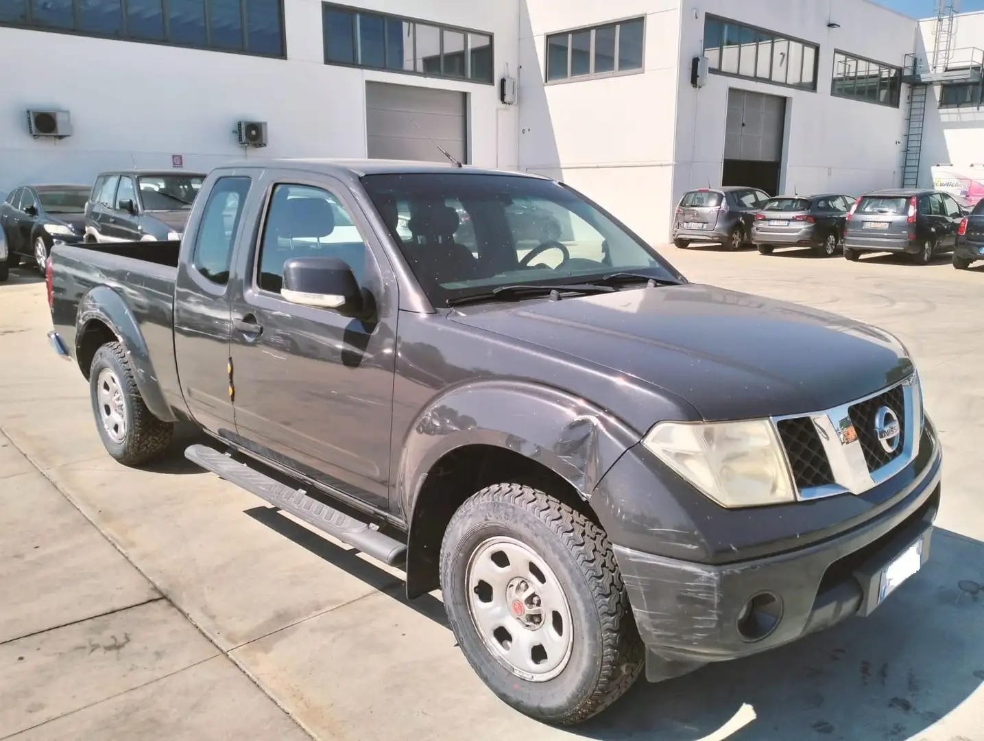 Nissan King Cab Navara 2.5 dCi - LEGGERE - Šedá - 1