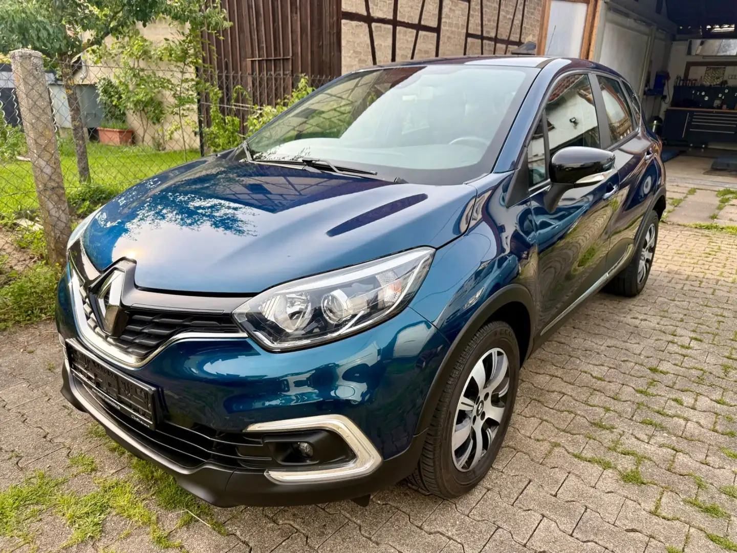 Renault Captur Experience Klima - Navi - Tempomat Blau - 1