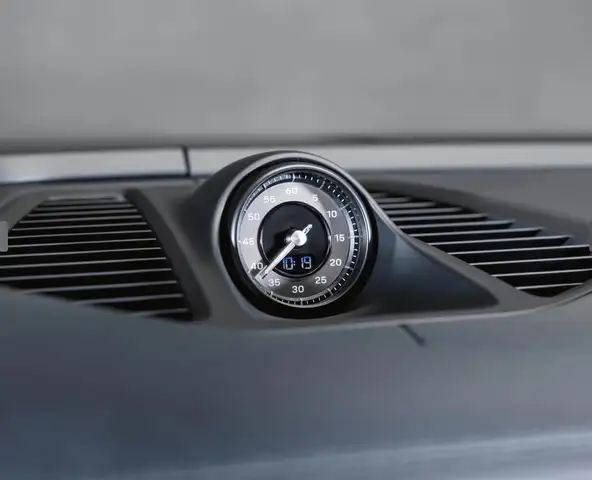 Porsche Macan Macan Turbo Electric 95kWh Voll auch andere kurzfr Ansicht 23