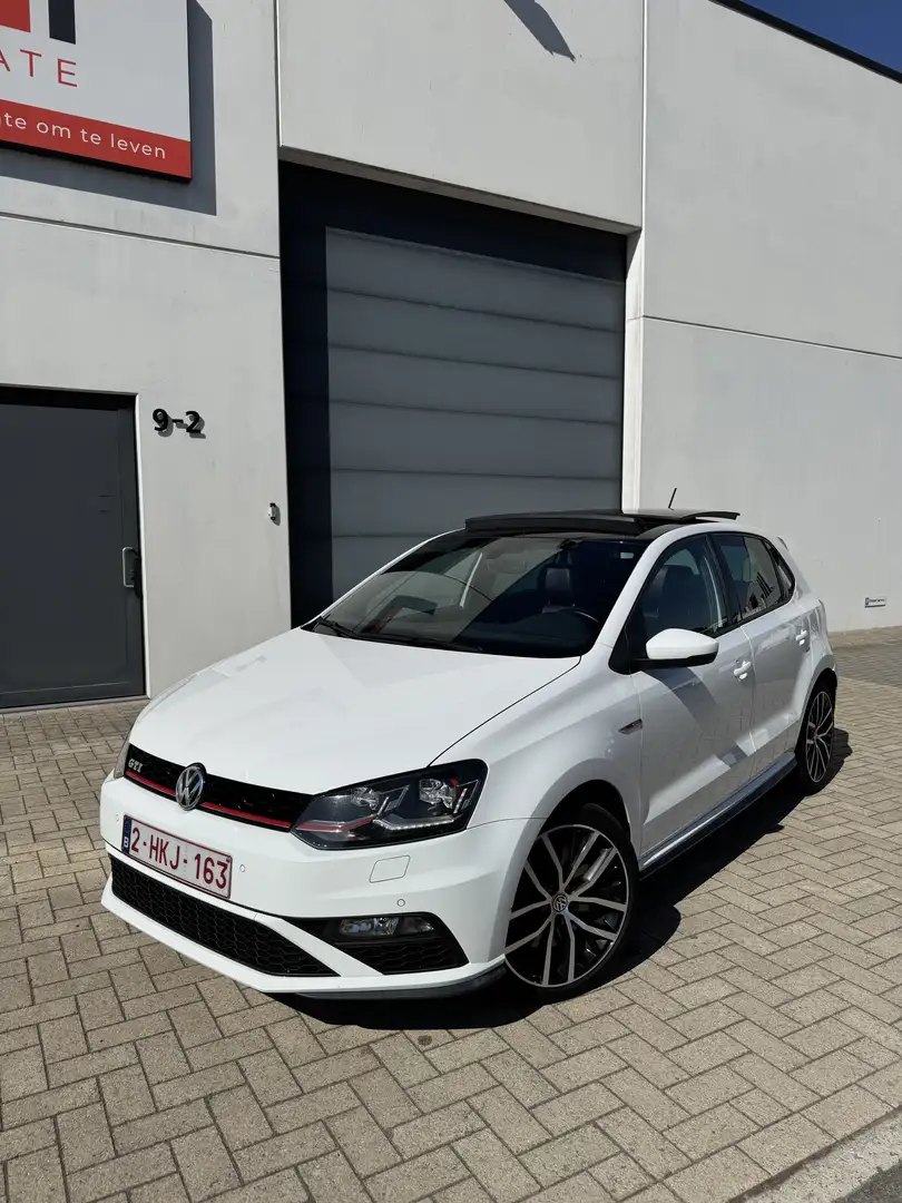 Volkswagen Polo GTI 1.8 TSI (Blue Motion Technology) DSG Biały - 1